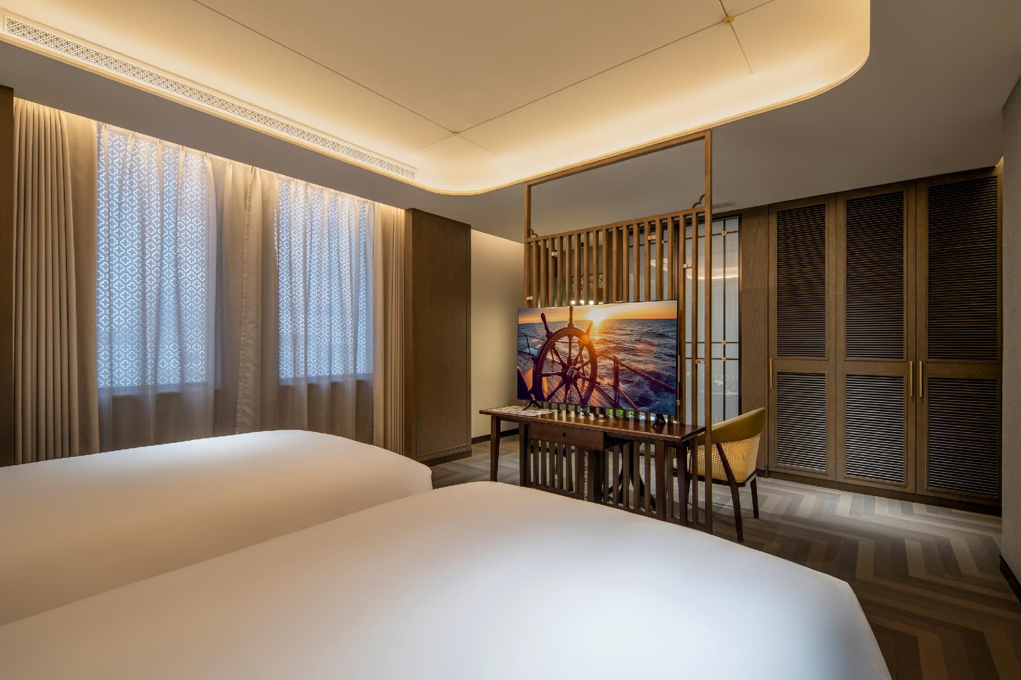 Deluxe Plus Twin Room