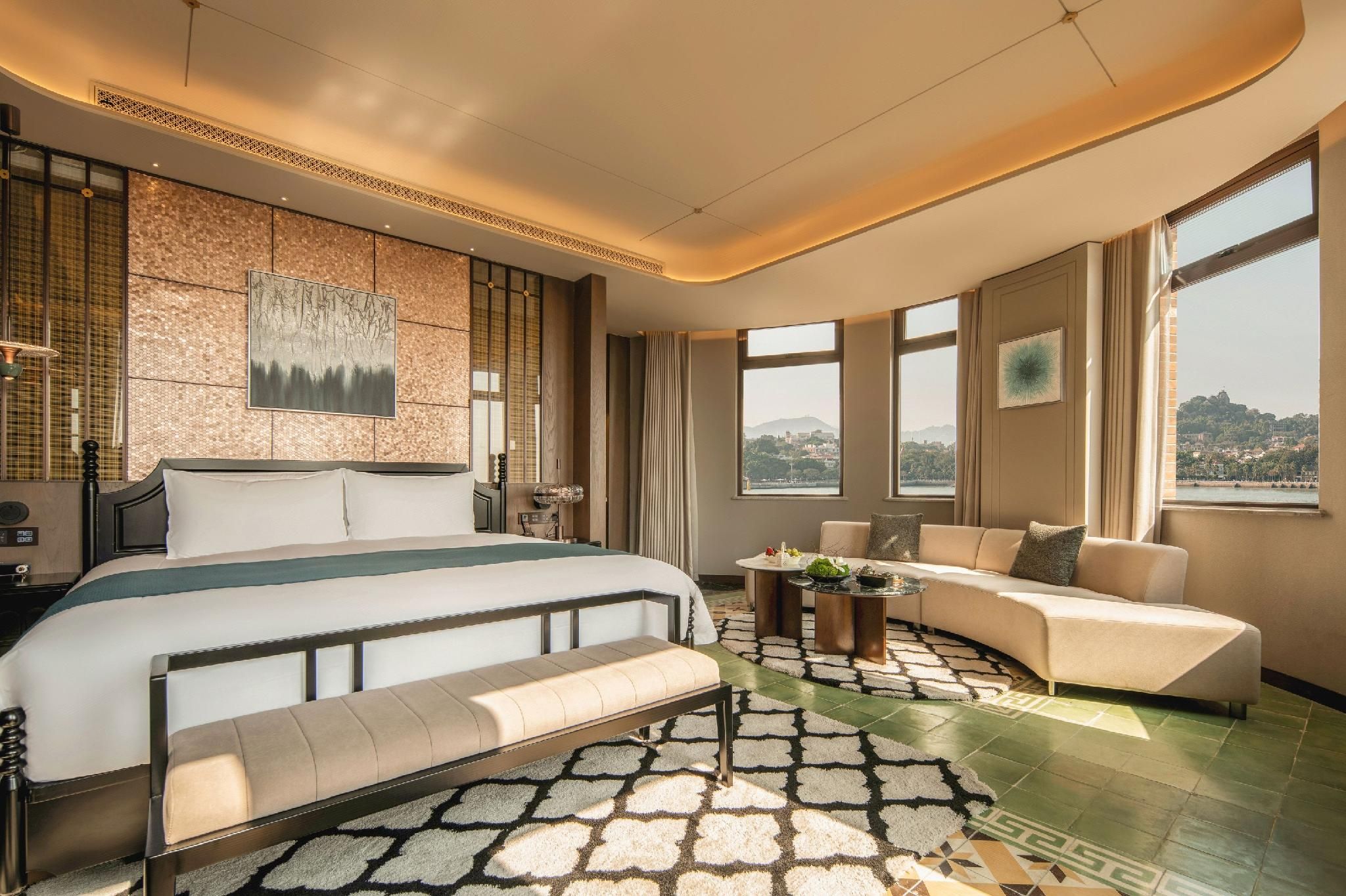 Double or Twin Room with Sea View