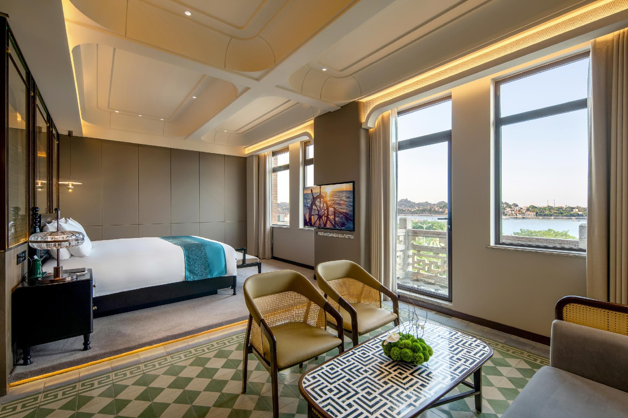 Grand One Bedroom King Suite with Balcony