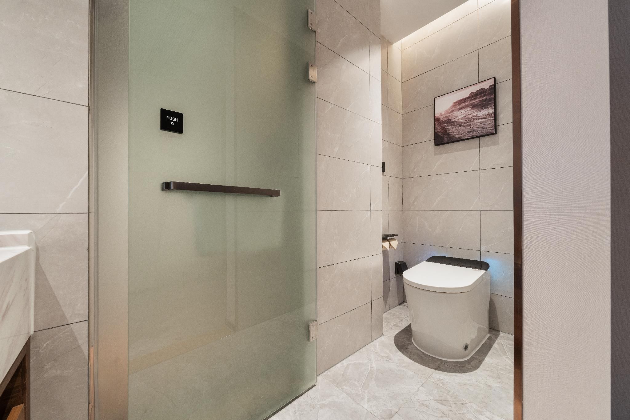 Executive room, Guest room, 1 Queen