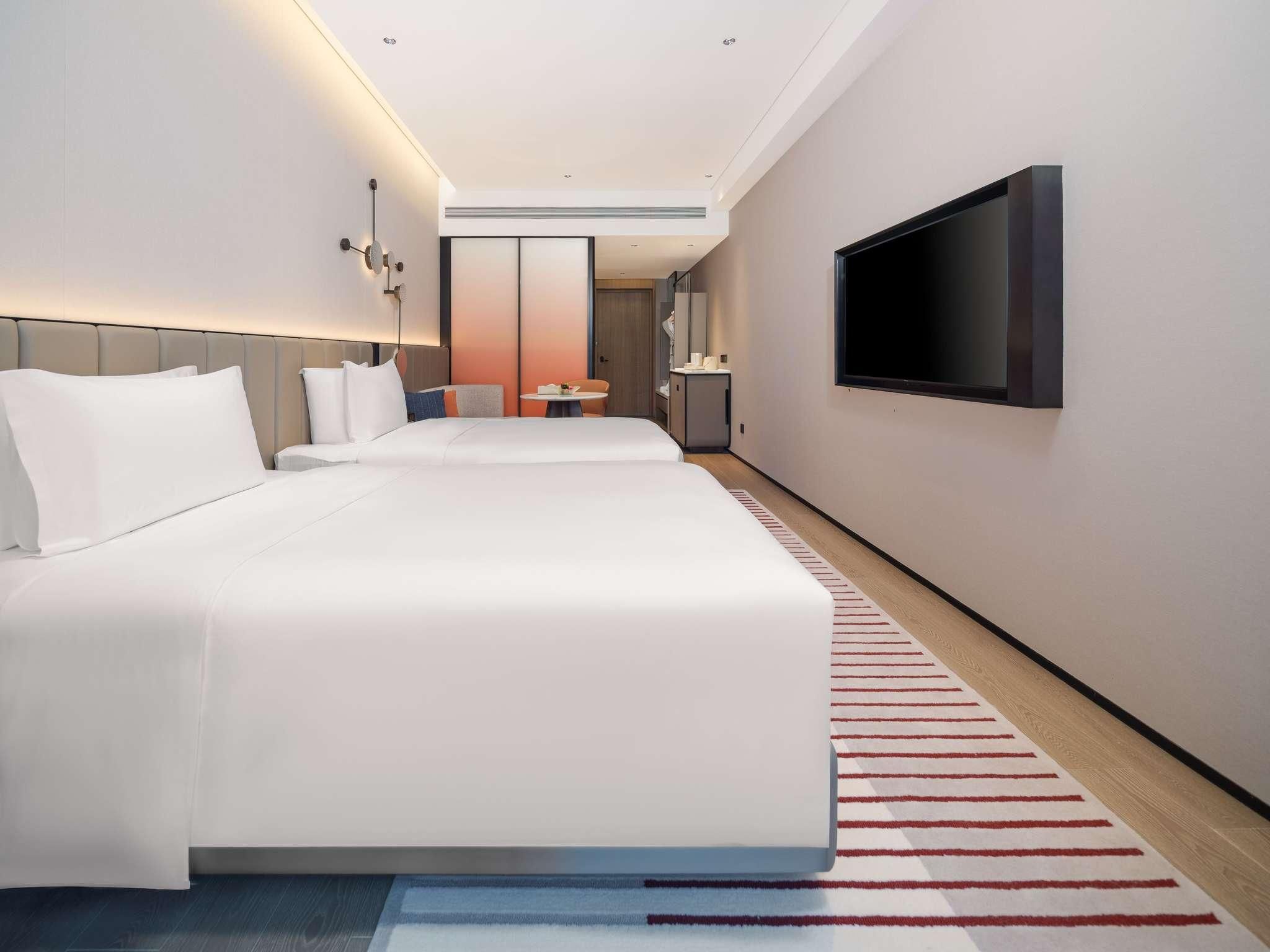 Standard Room,2 Single Size Beds