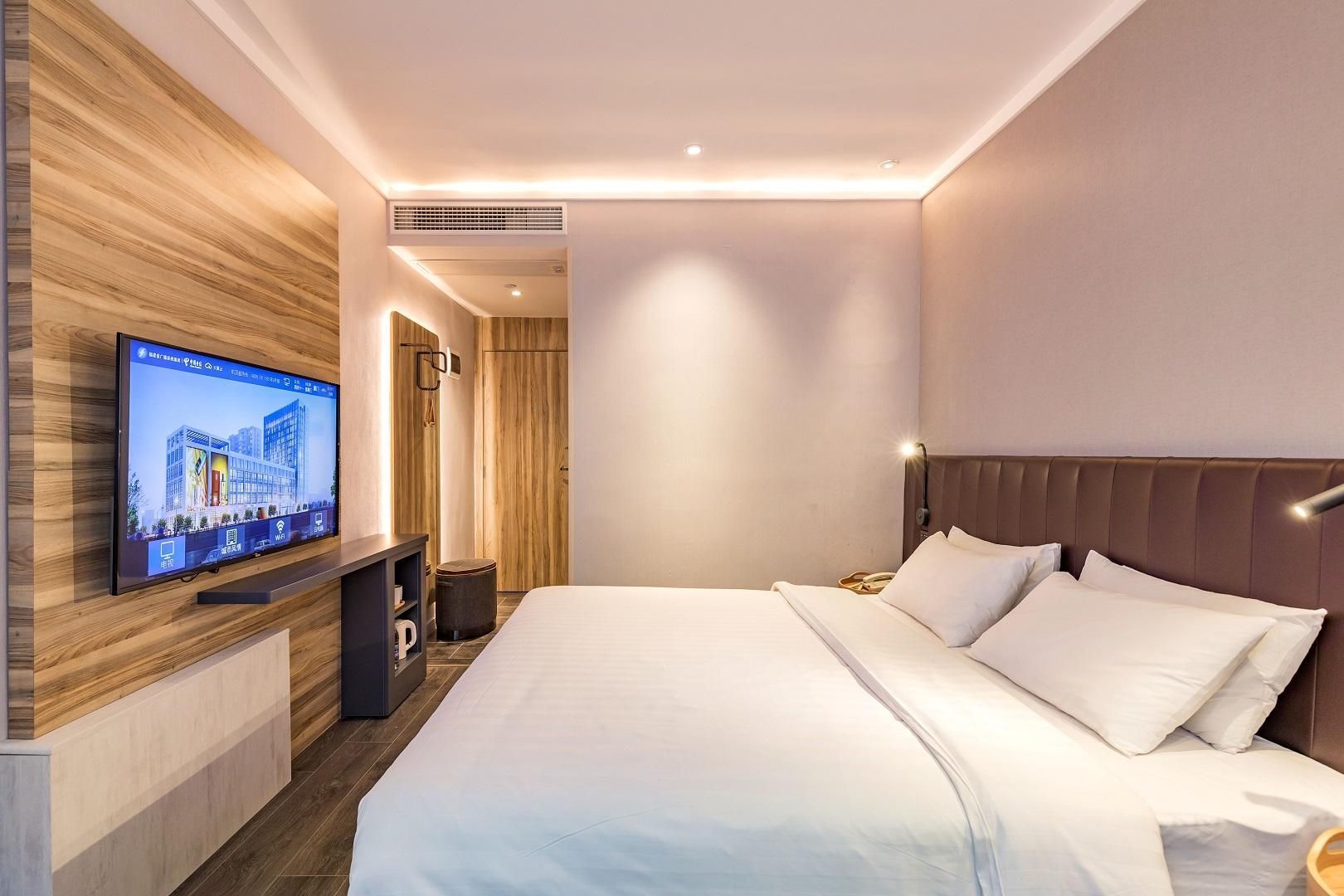 Huazhu - Superior BedRoom