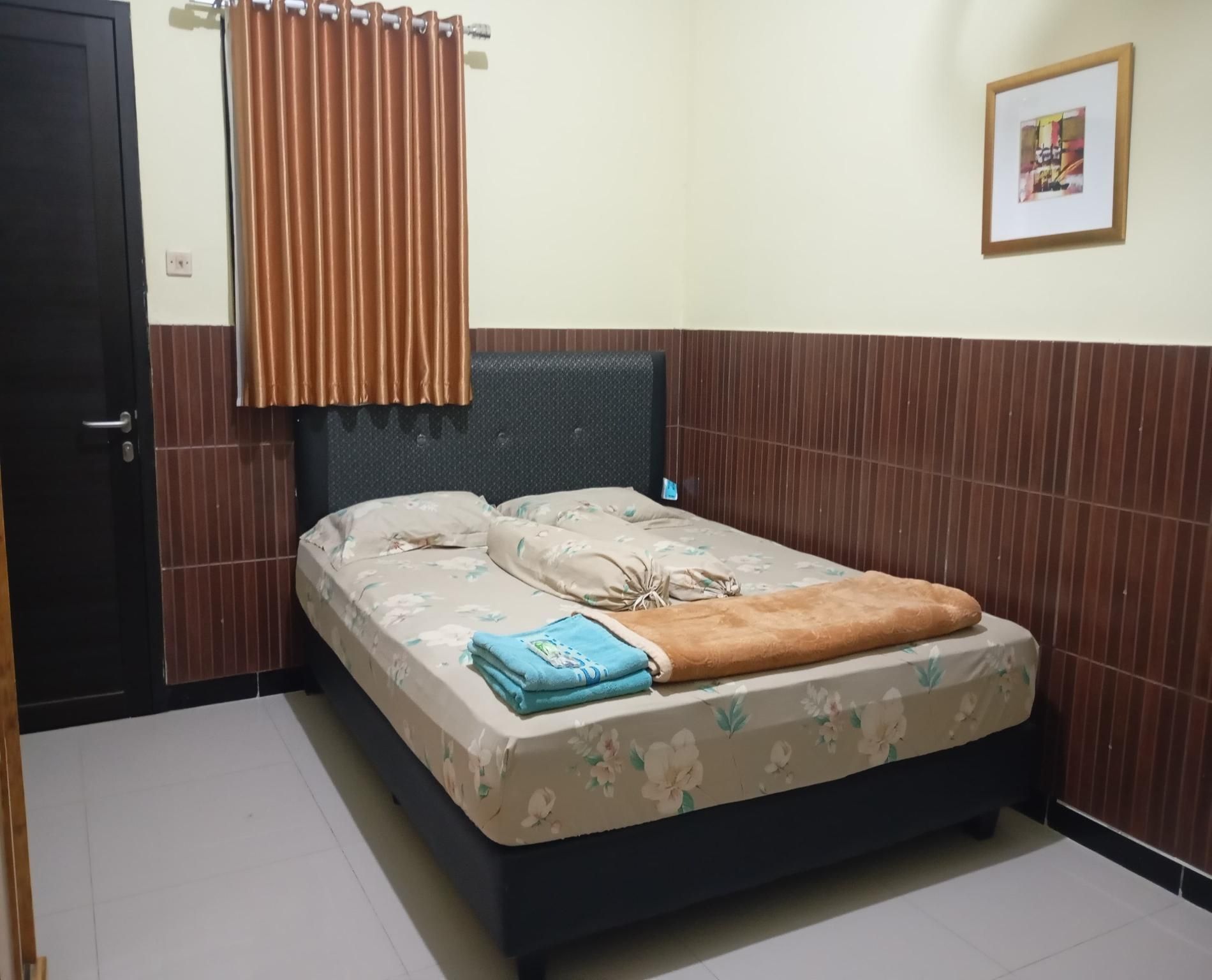 Standard: 1 Bed Queen