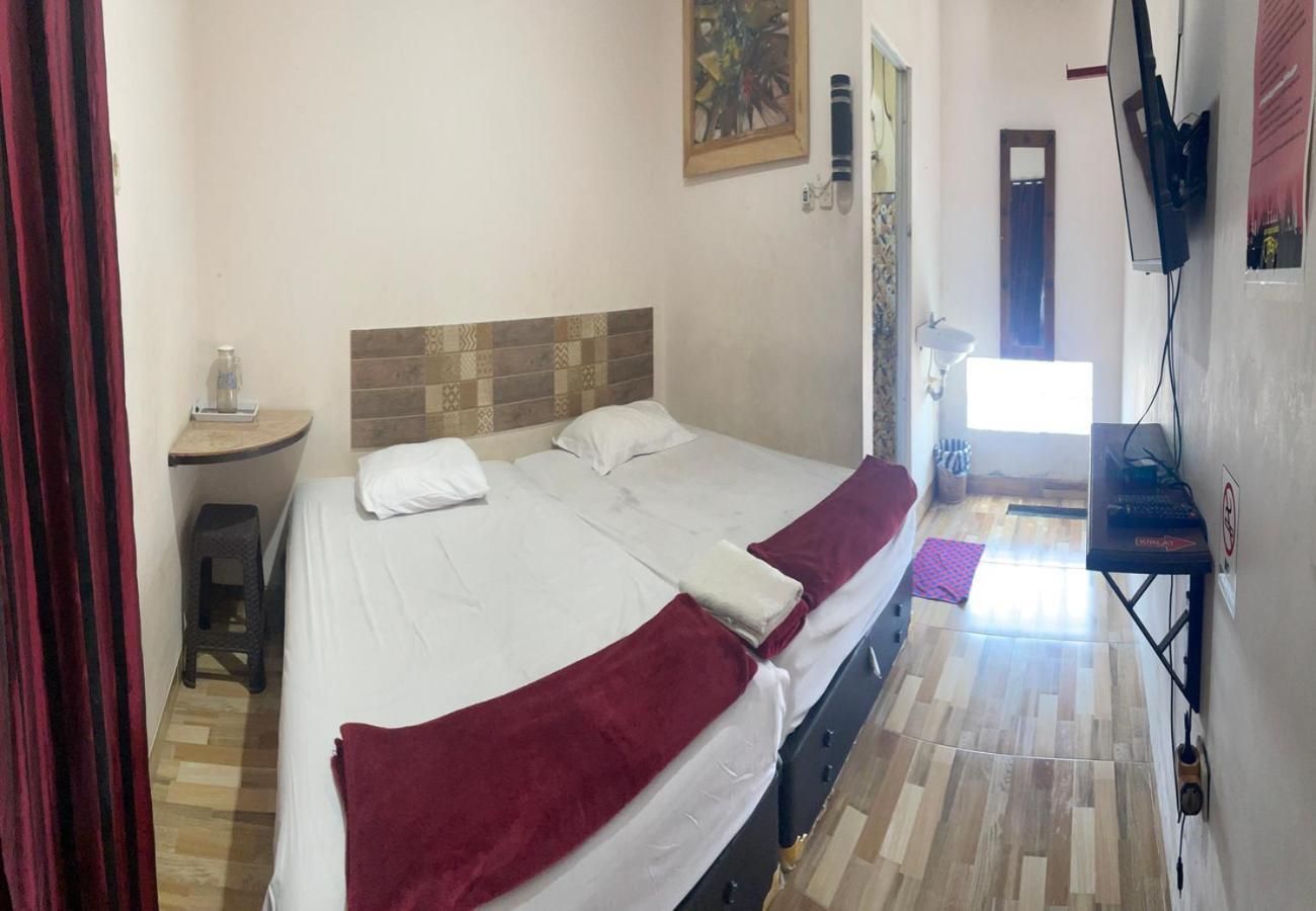 Twin Large Room