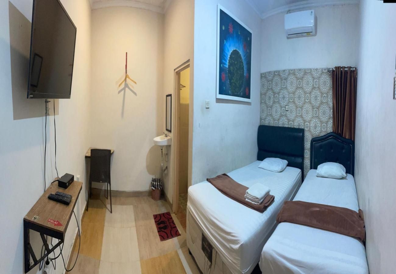 Twin Large Room
