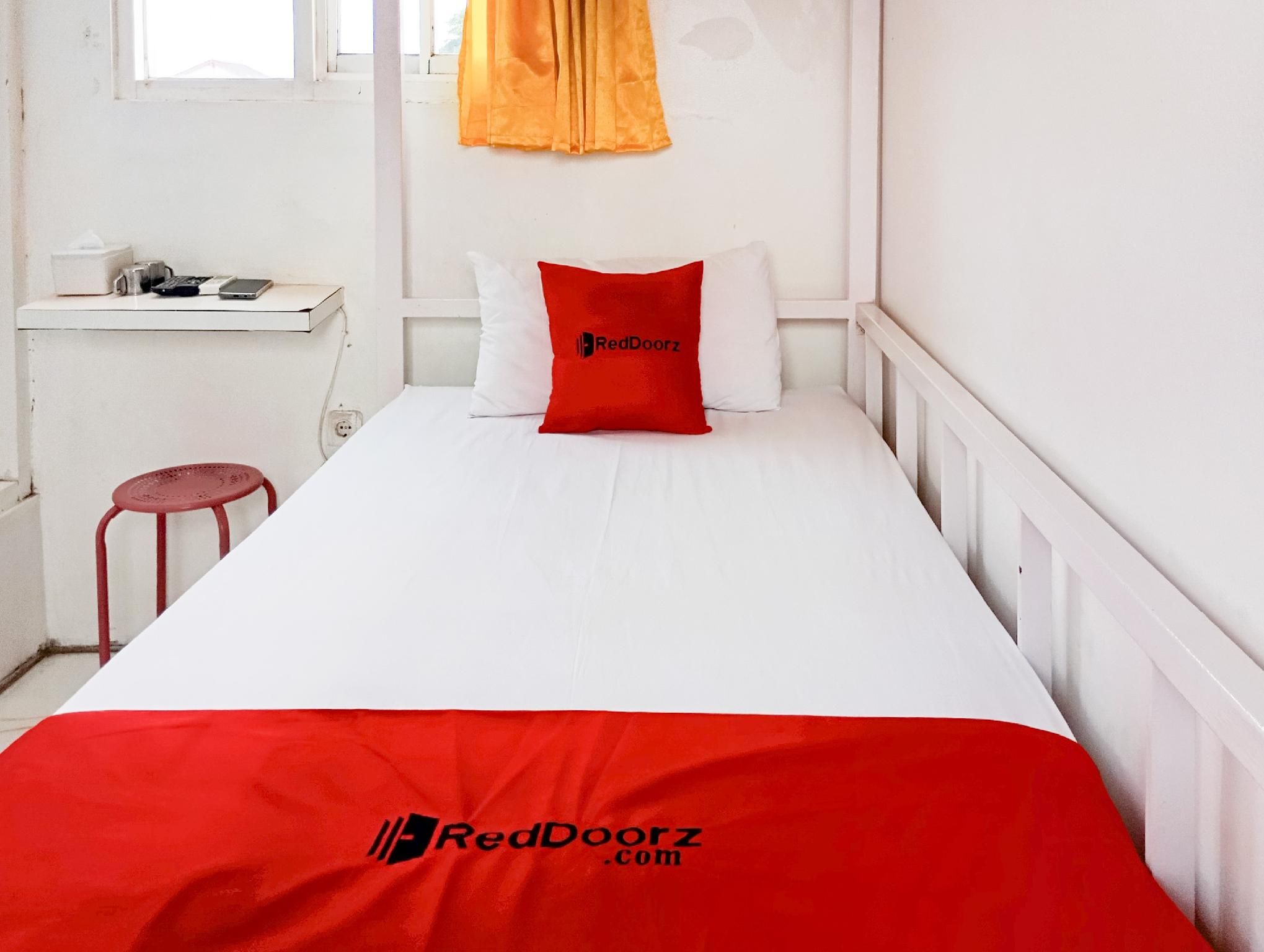2 Bed Mixed Community Dorm