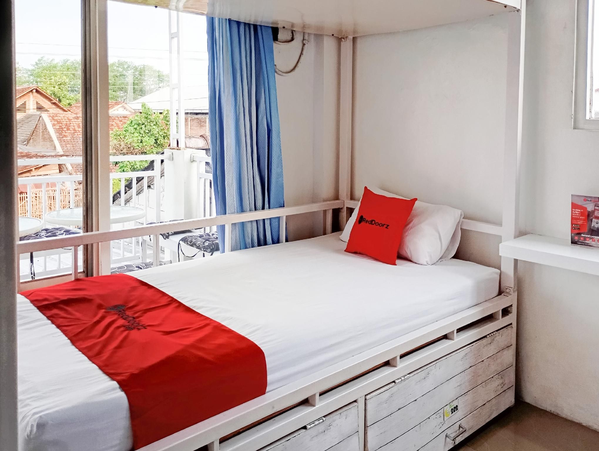 4 Bed Mix Dormitory