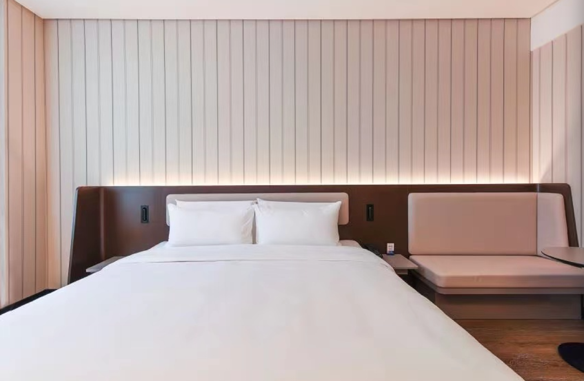 Huazhu - Superior BedRoom