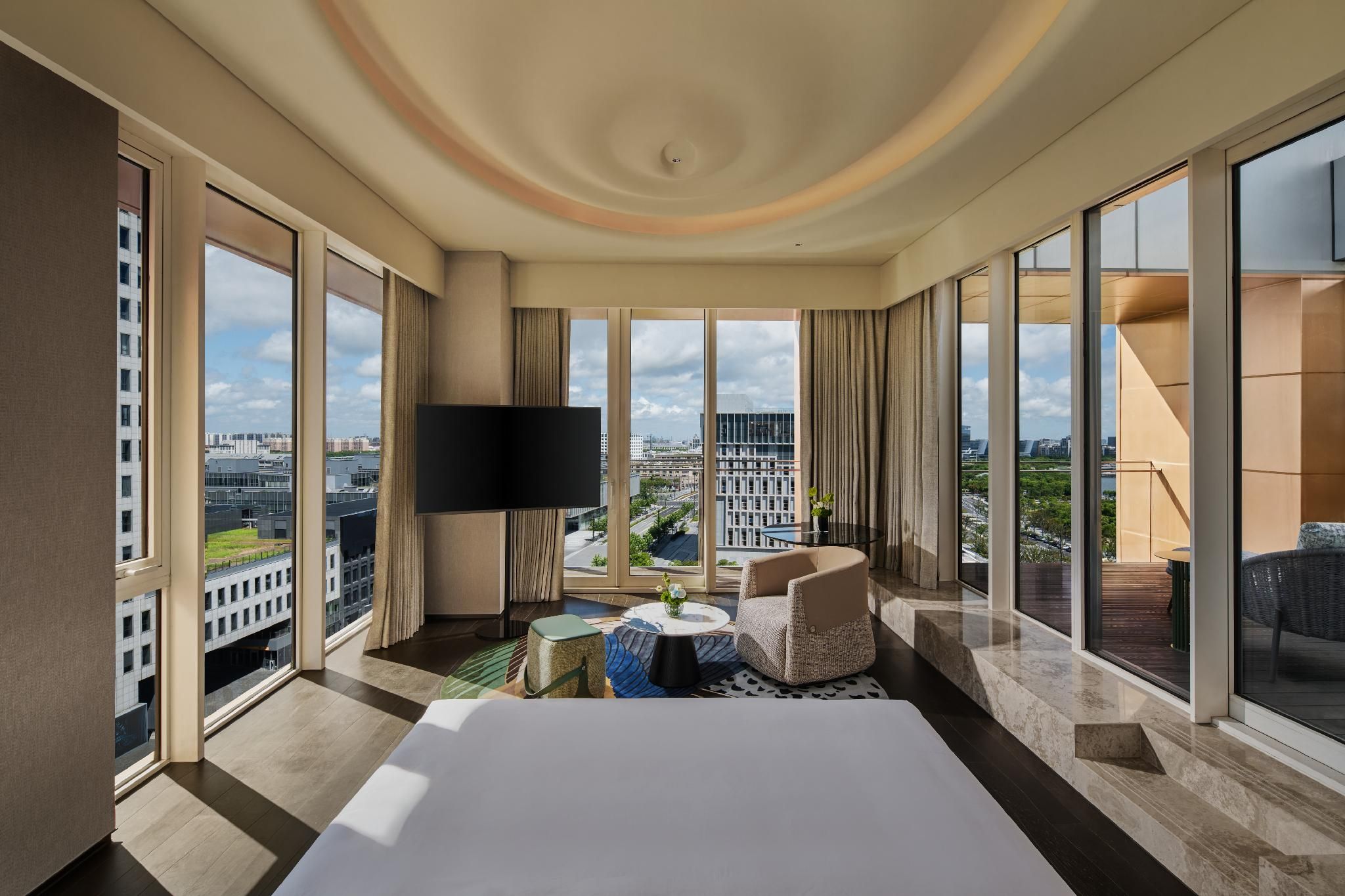 1 King Suite City View