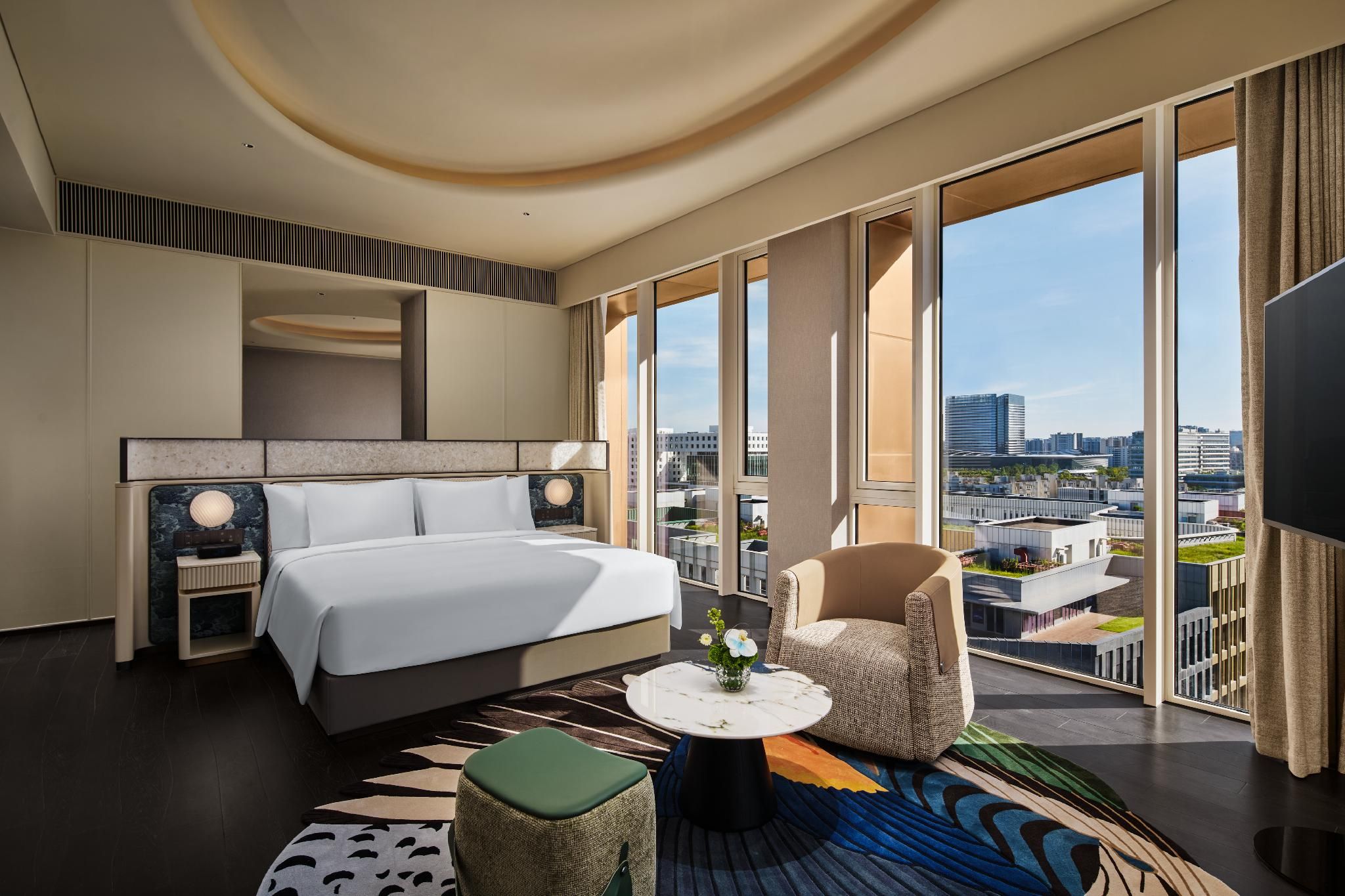 1 King Suite City View