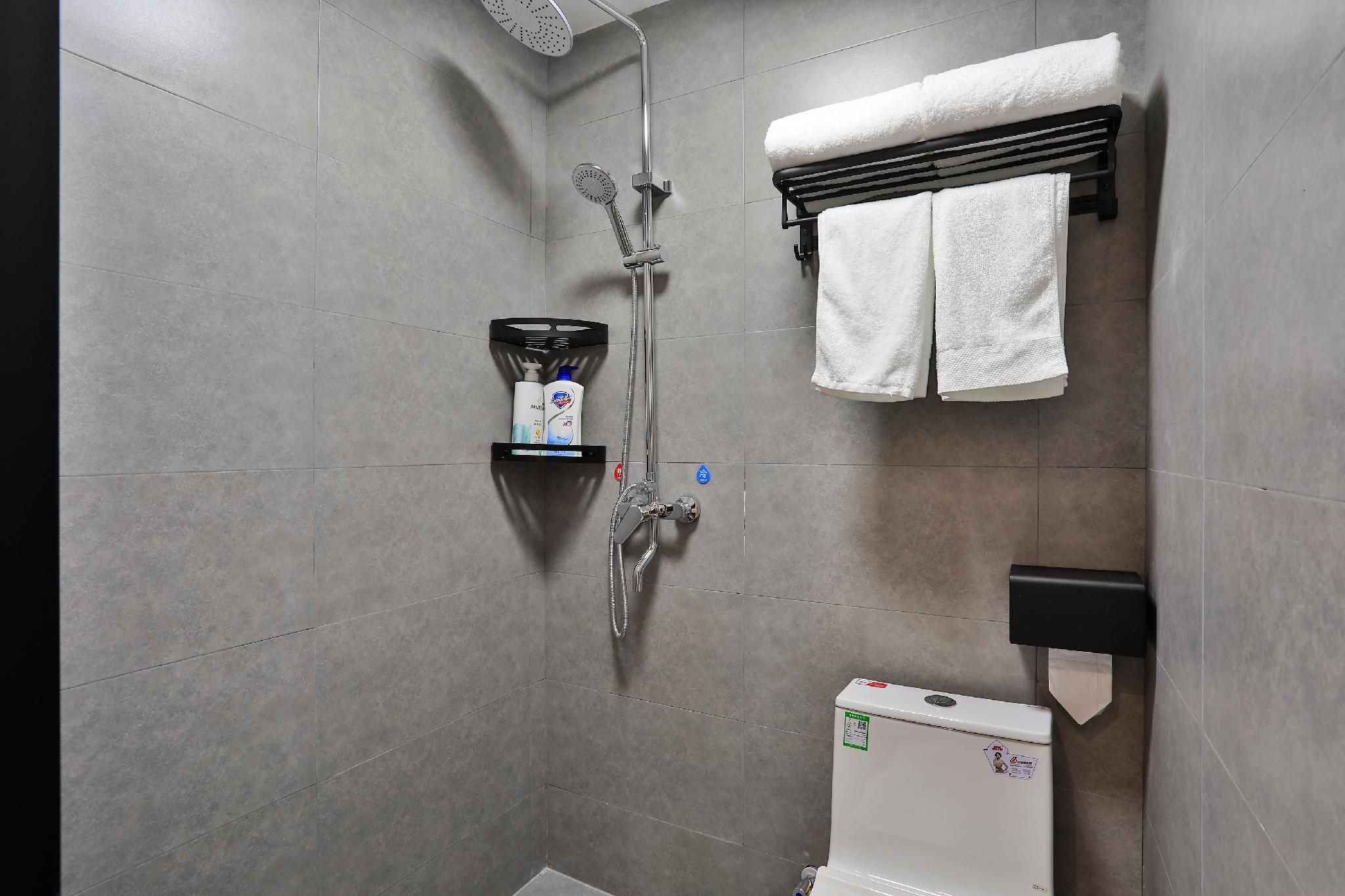 Shanghai Haomei Youcheng Hotel (Shanghai International Tourism Resort Branch)  Queen Studio 3