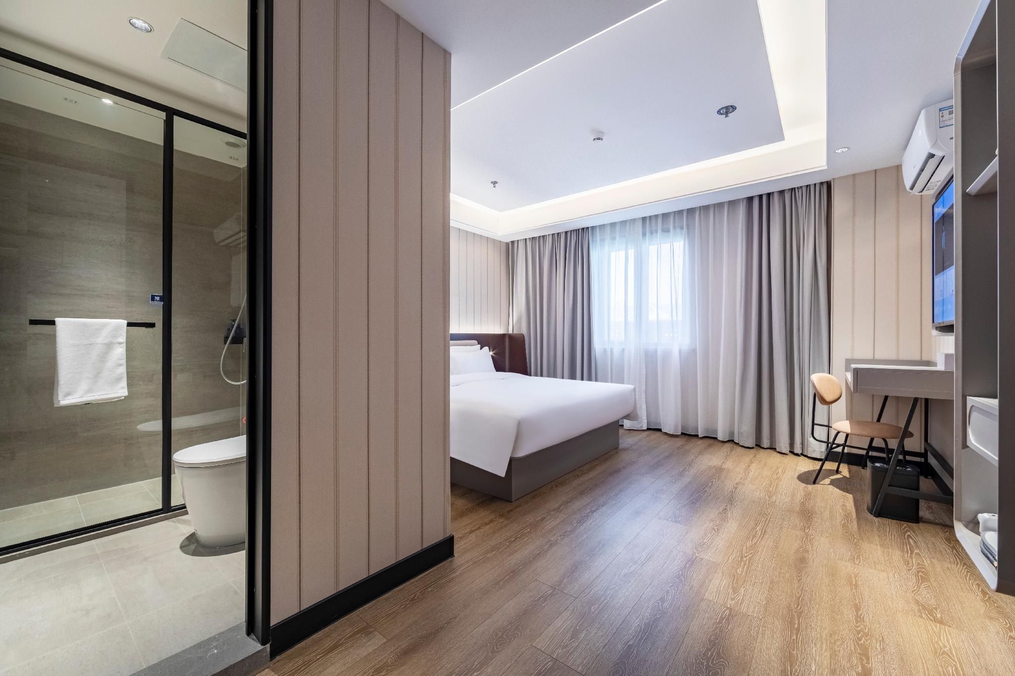 Huazhu - Superior BedRoom