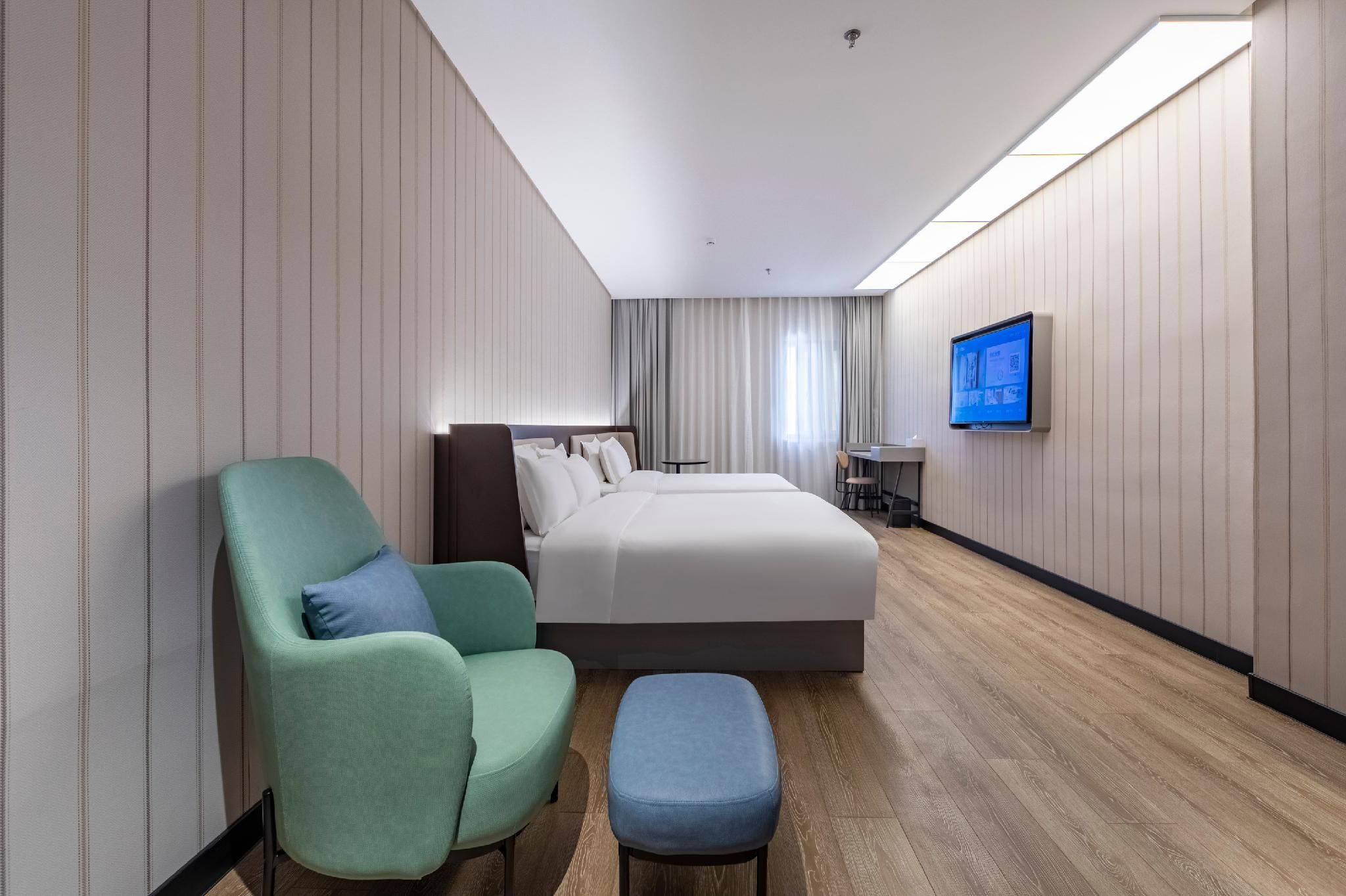 Huazhu - Family Room