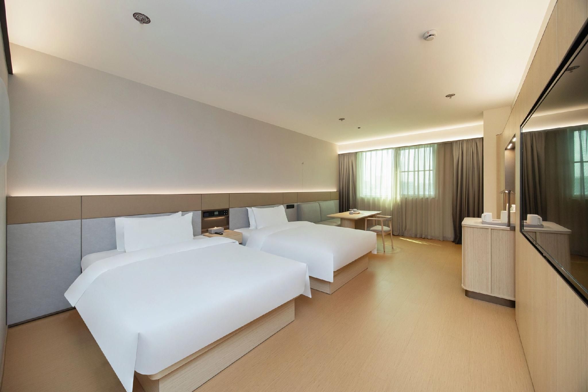2 Bed Twin Superior Room