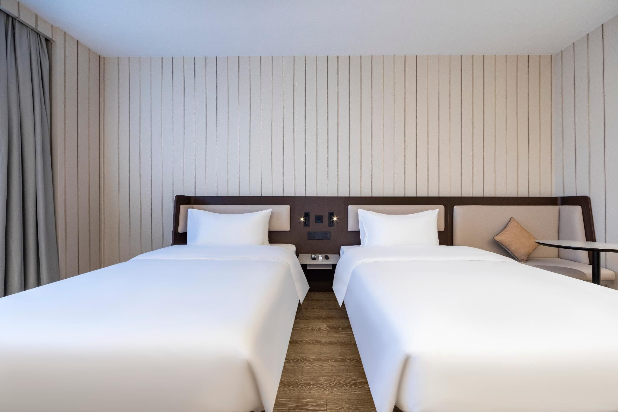 Huazhu - Twin Room