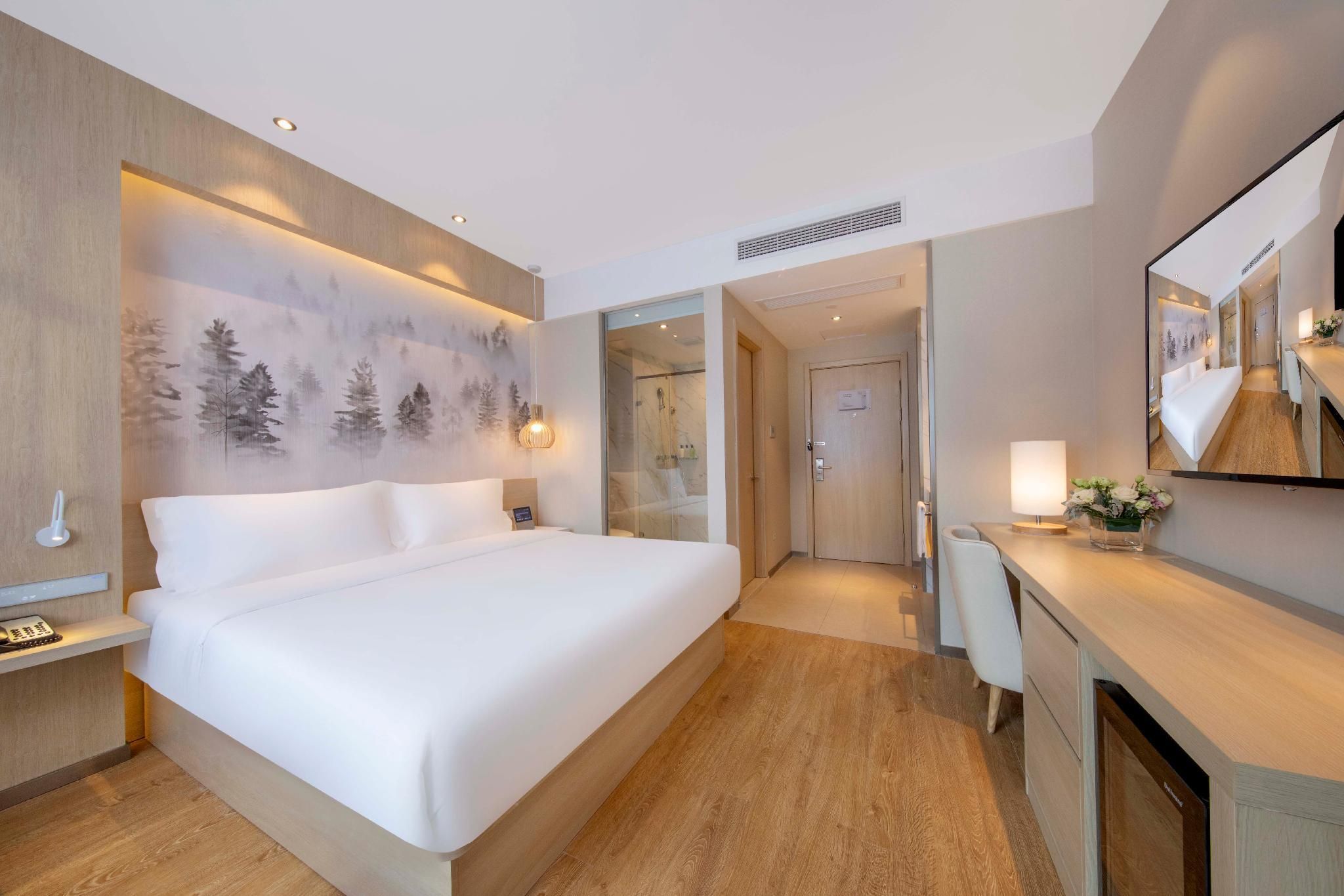 Huazhu - Deluxe Bed Room