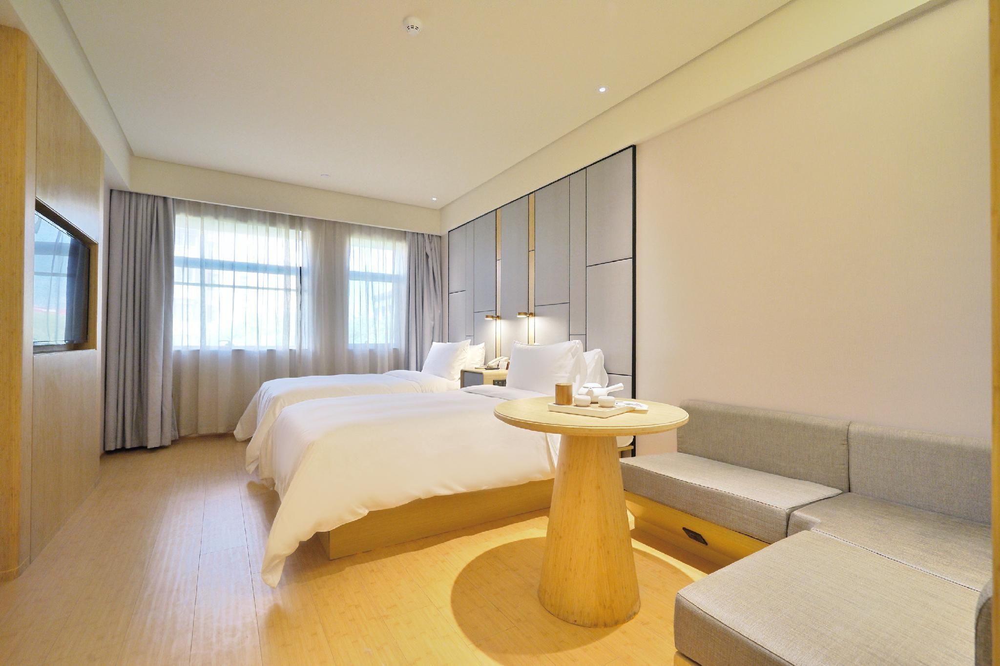 Huazhu - Superior Twin