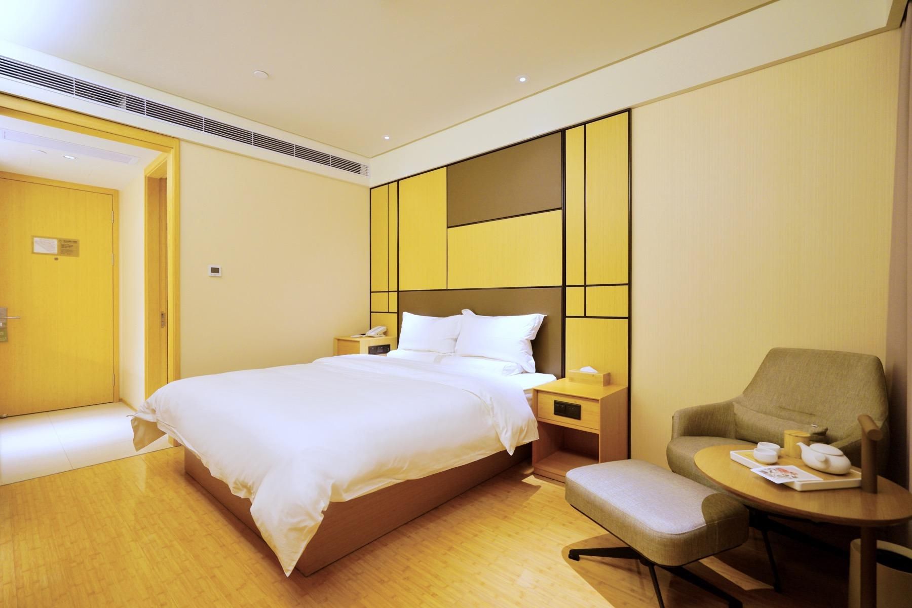 Huazhu - Superior BedRoom