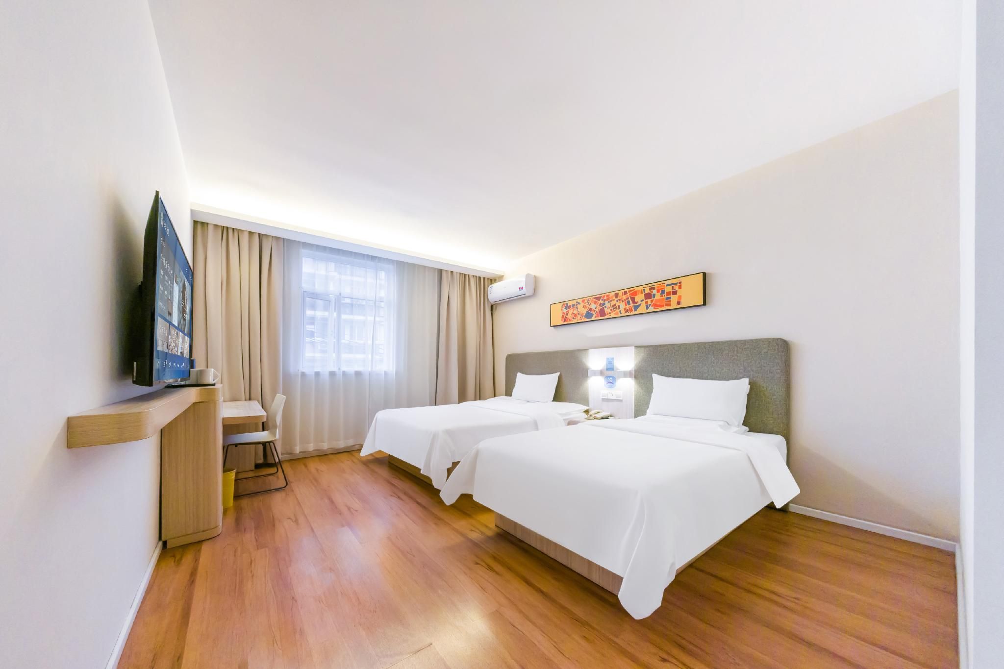 Twin Business Room