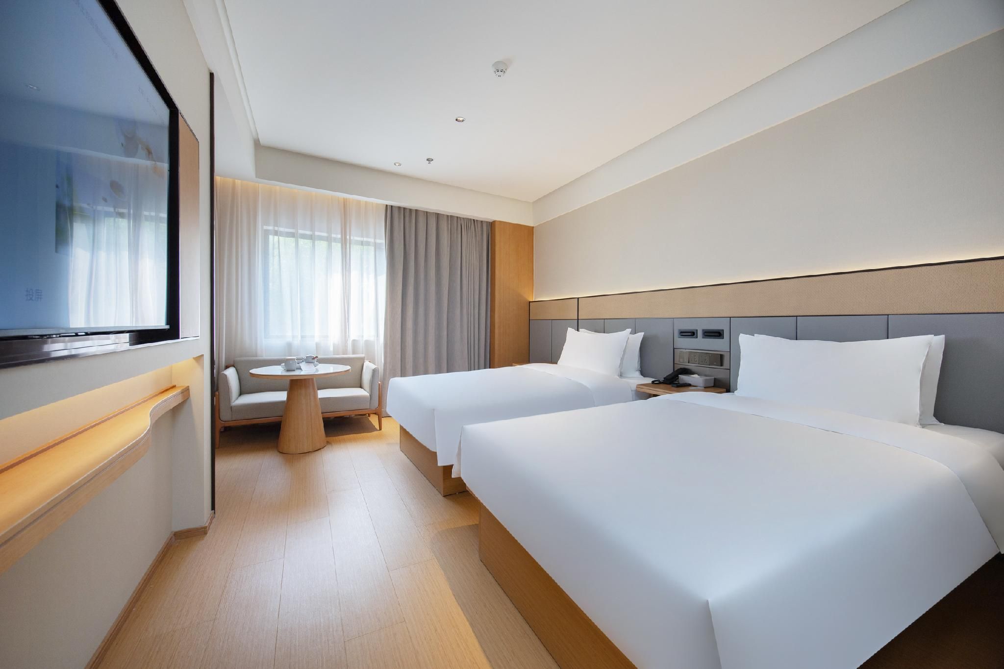 Twin Bed Room