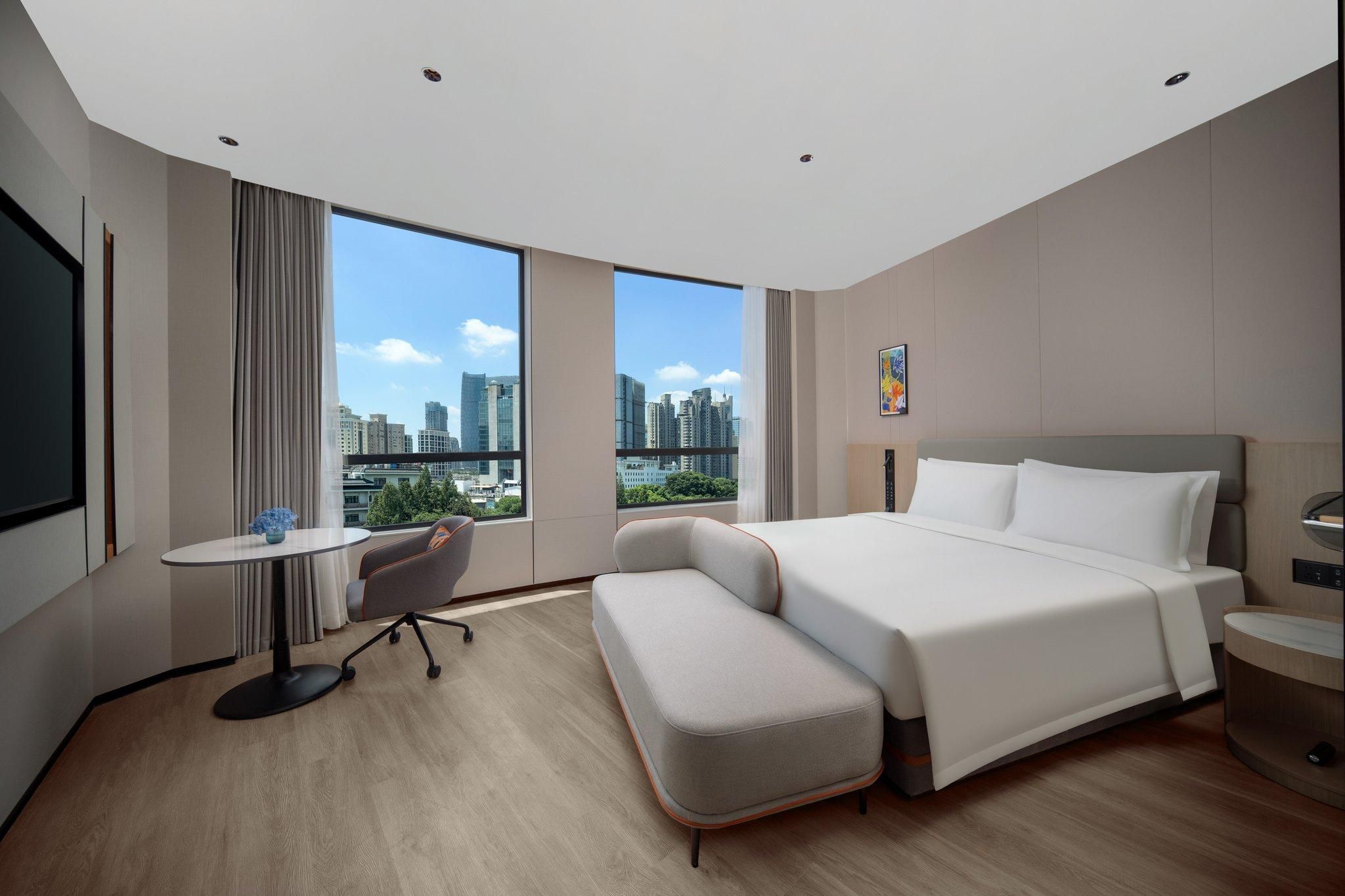 1 King Standard City View