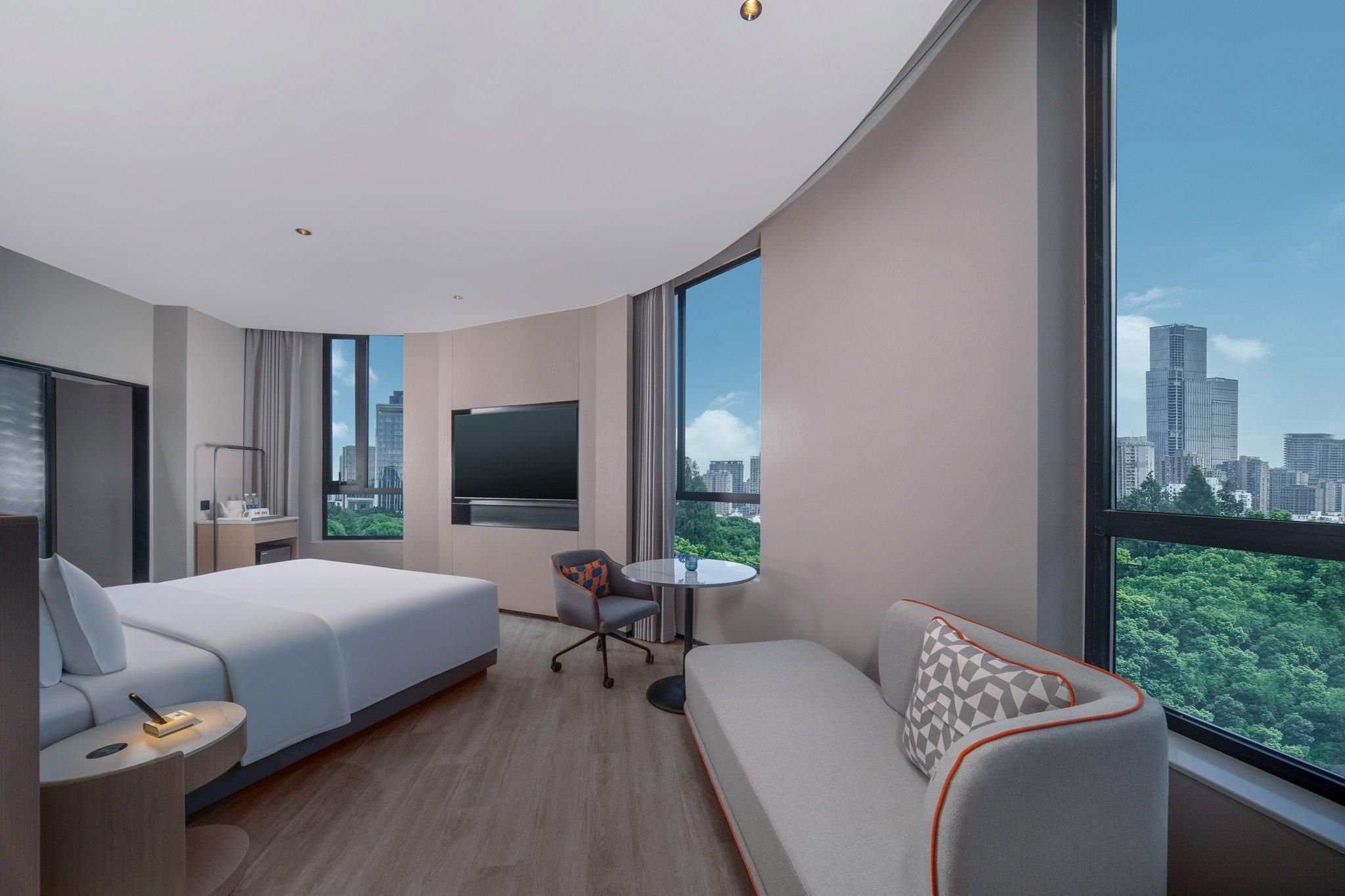 1 Bedroom Suite City View