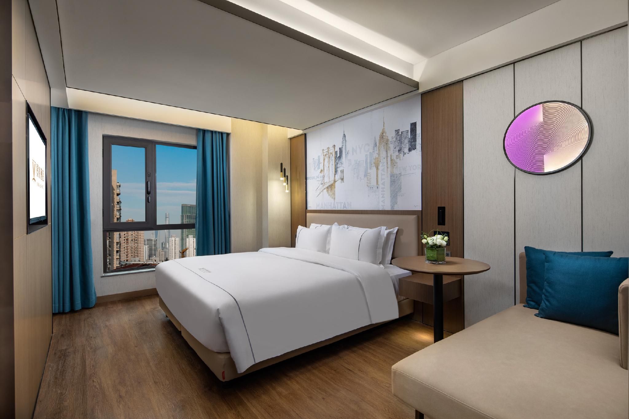 Bund Landscape Executive King Room