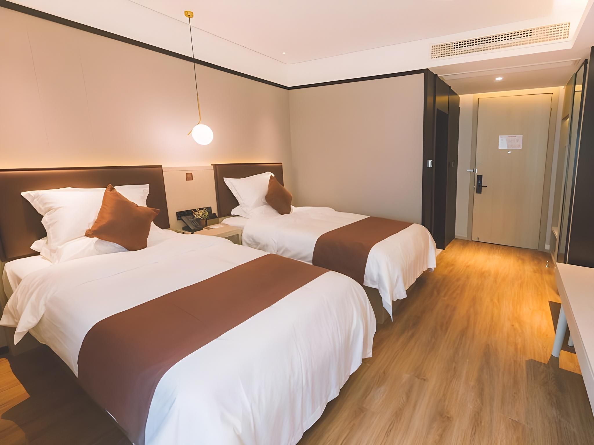 Twin Deluxe Room