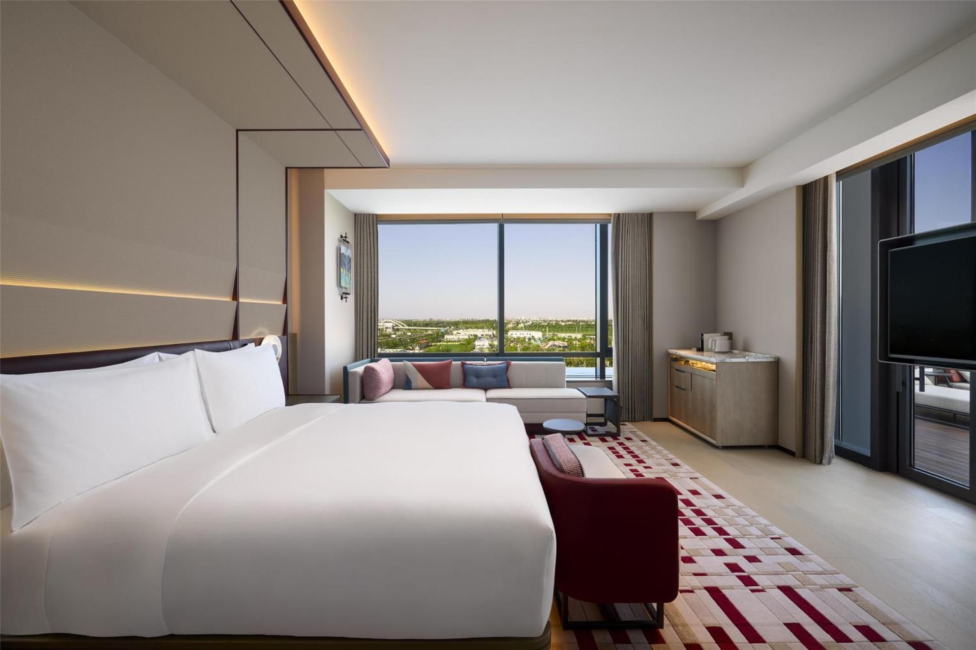Deluxe King Room with Terrace