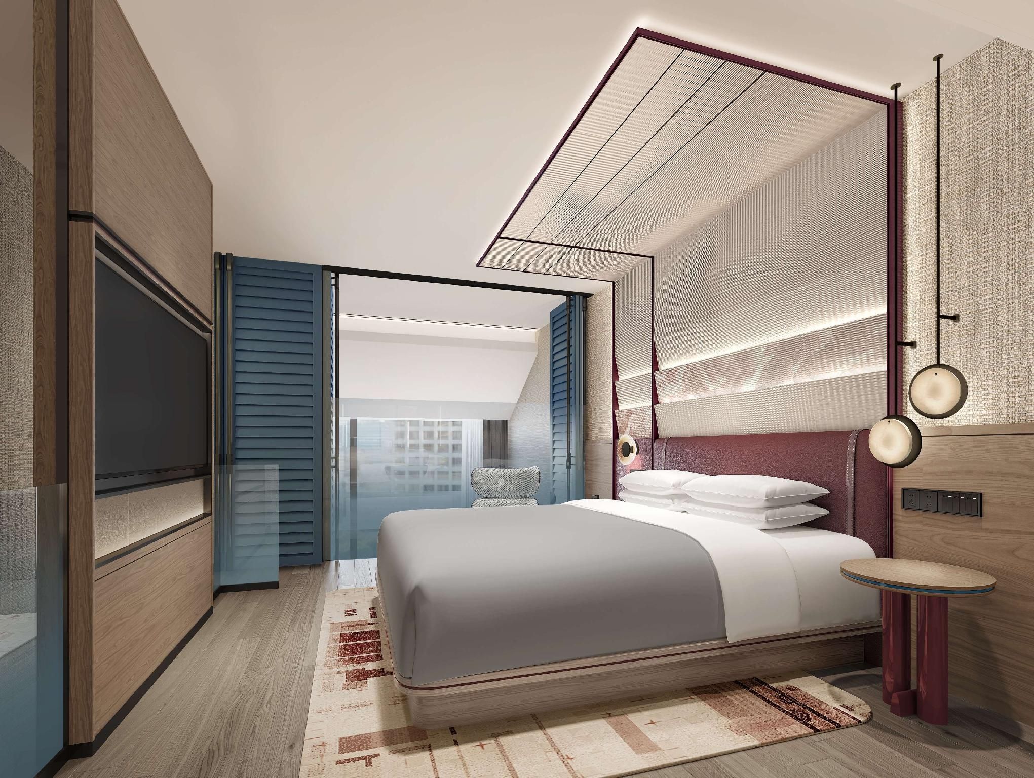 KING DUPLEX SUITE WITH COURTYARD