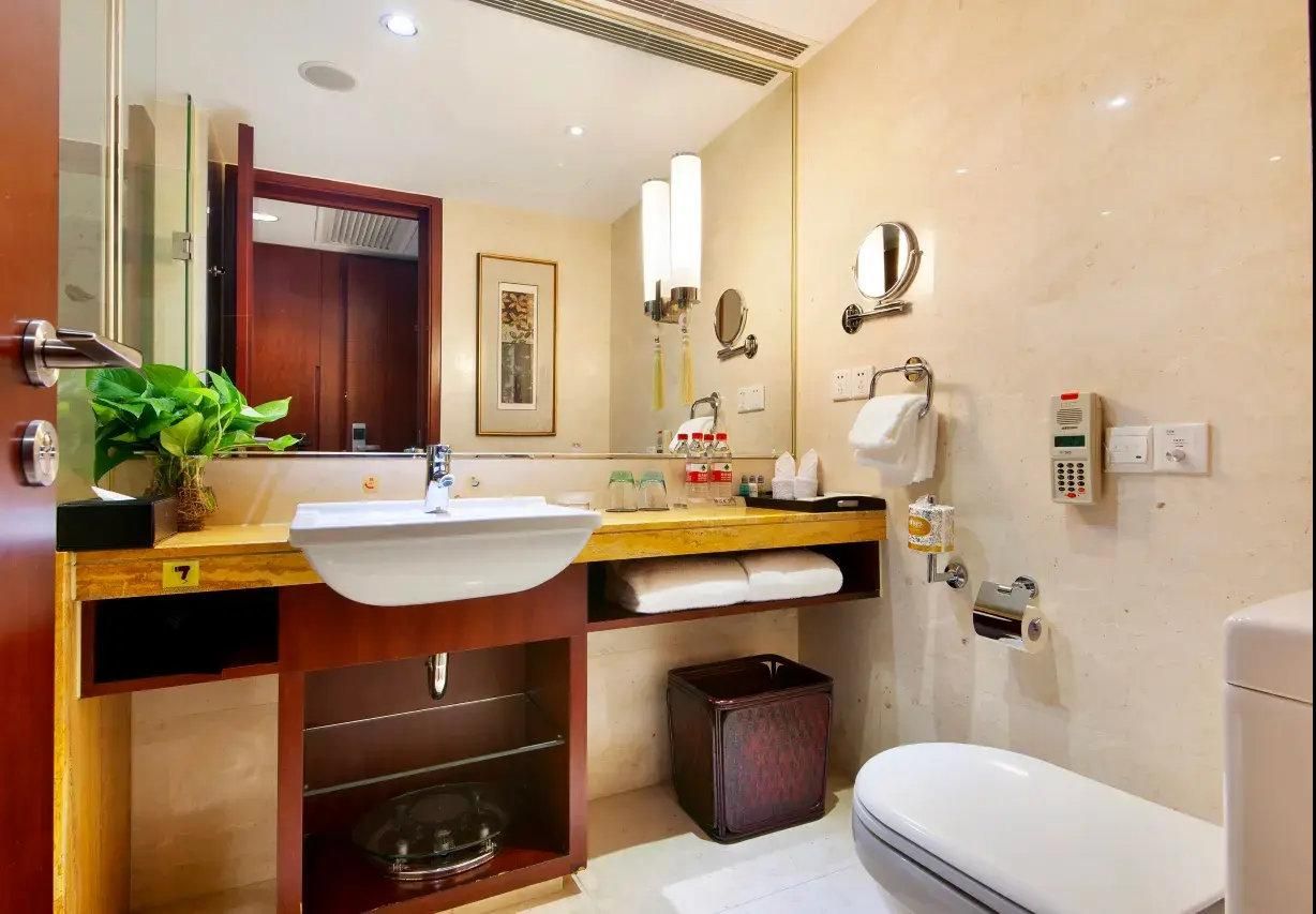 2 Bed Twin Superior Room