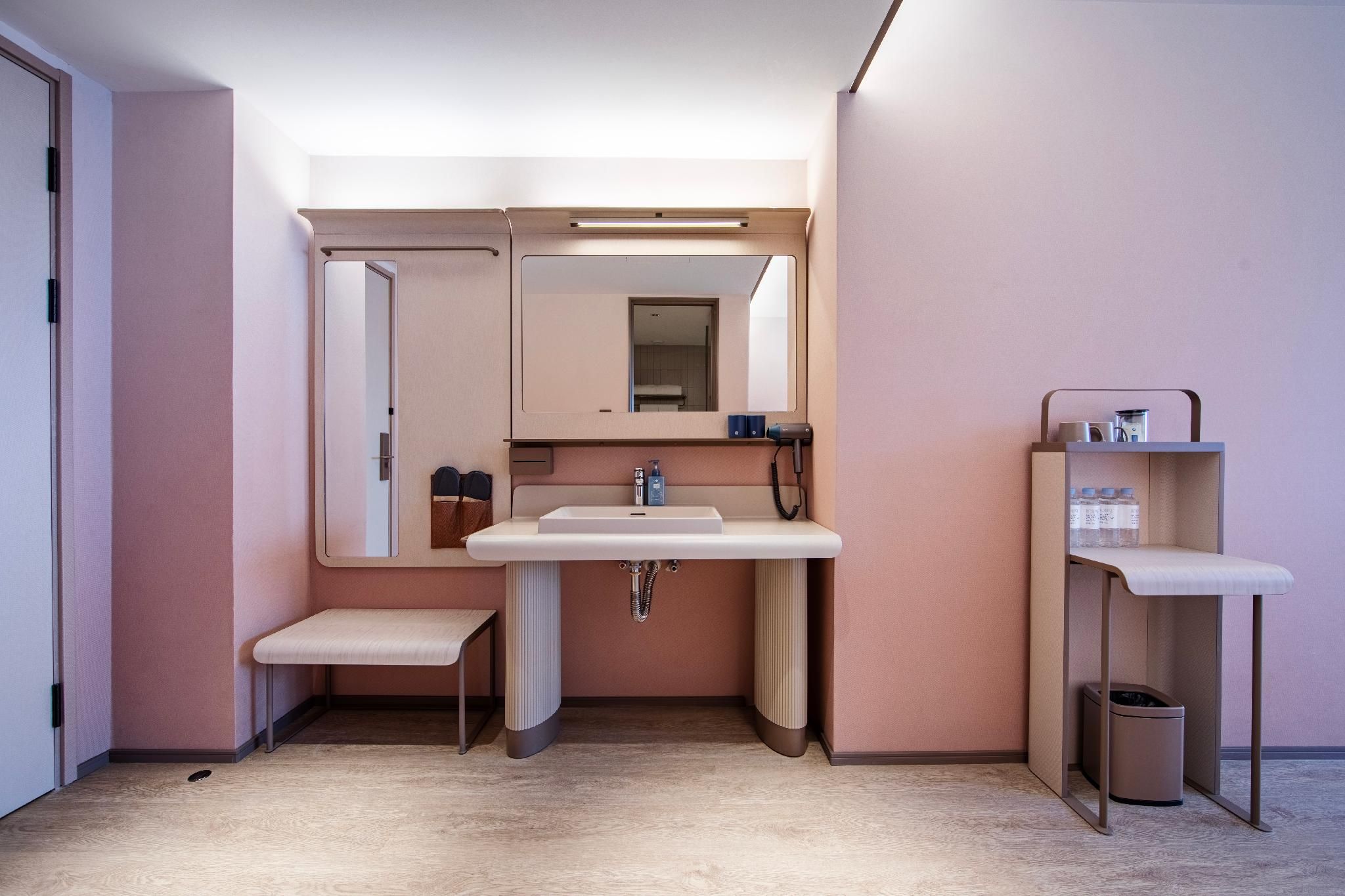Twin Superior Room