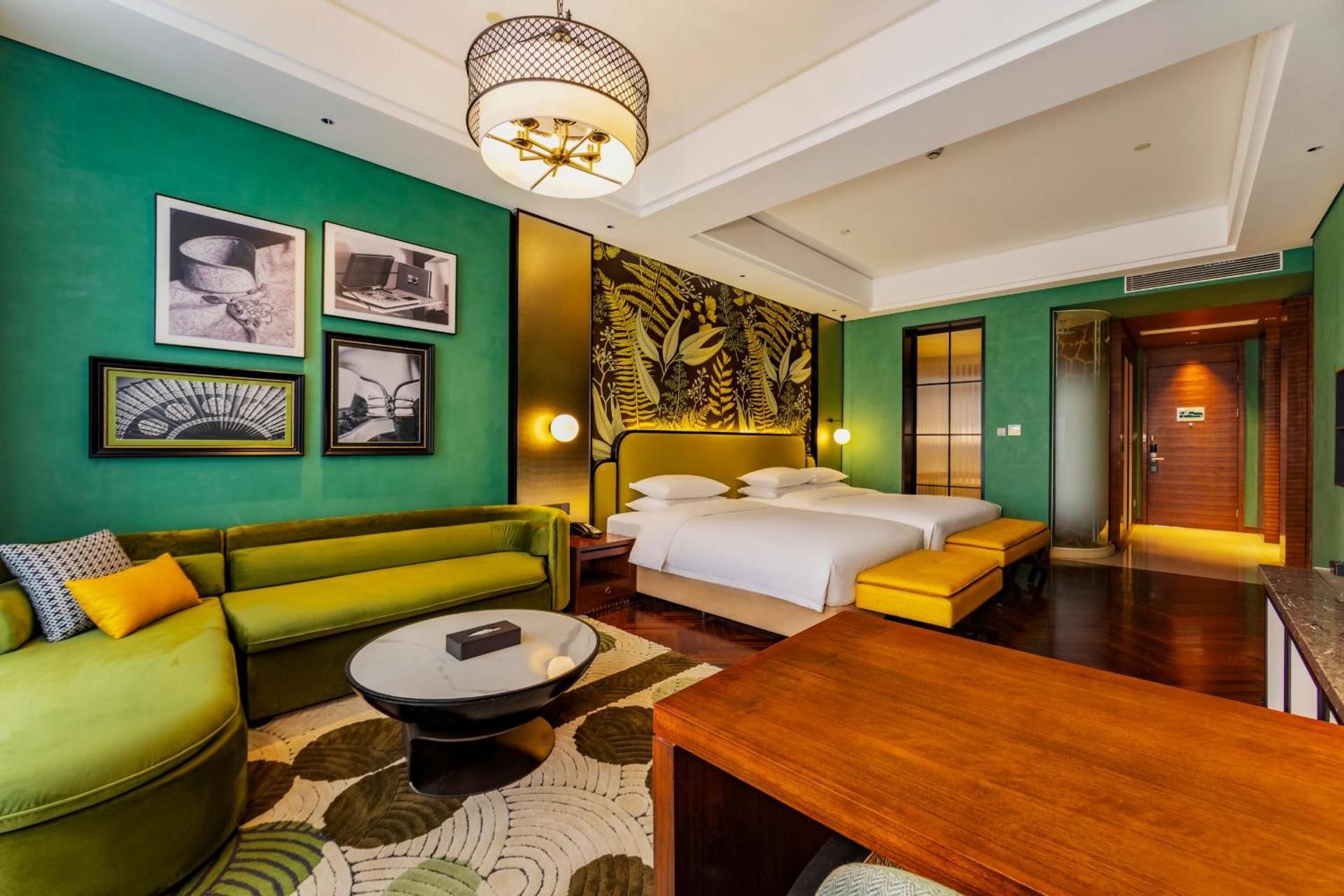 Joyful Family Twin Room
