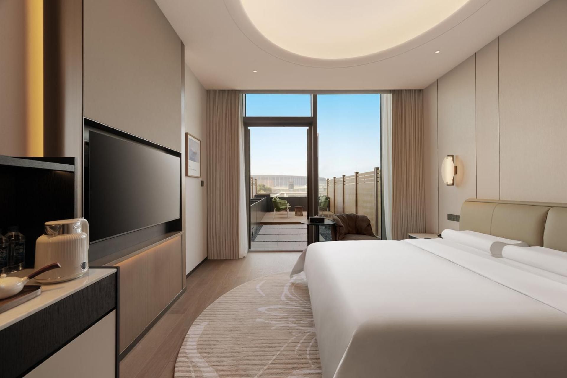 Deluxe Terrace King Room