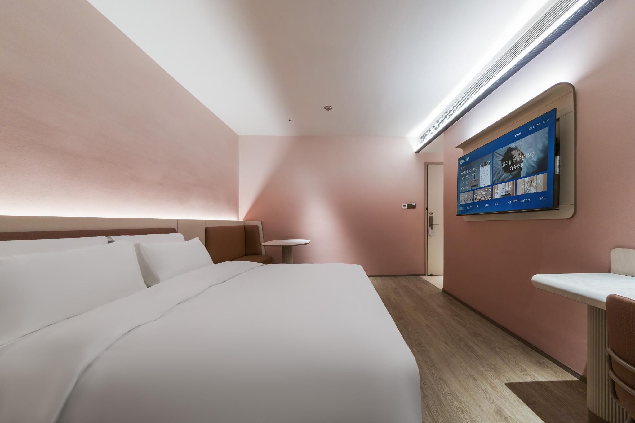 Business Queen Bed Room