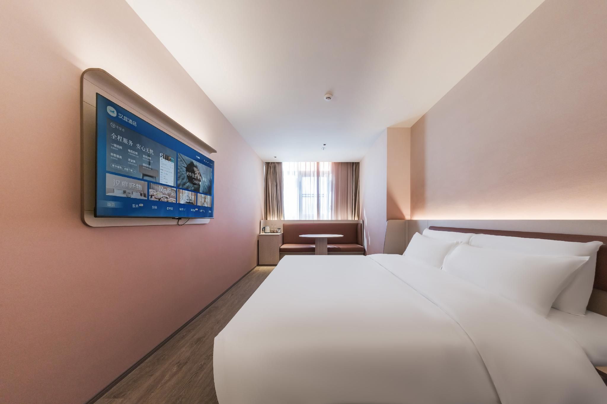 Business Queen Bed Room