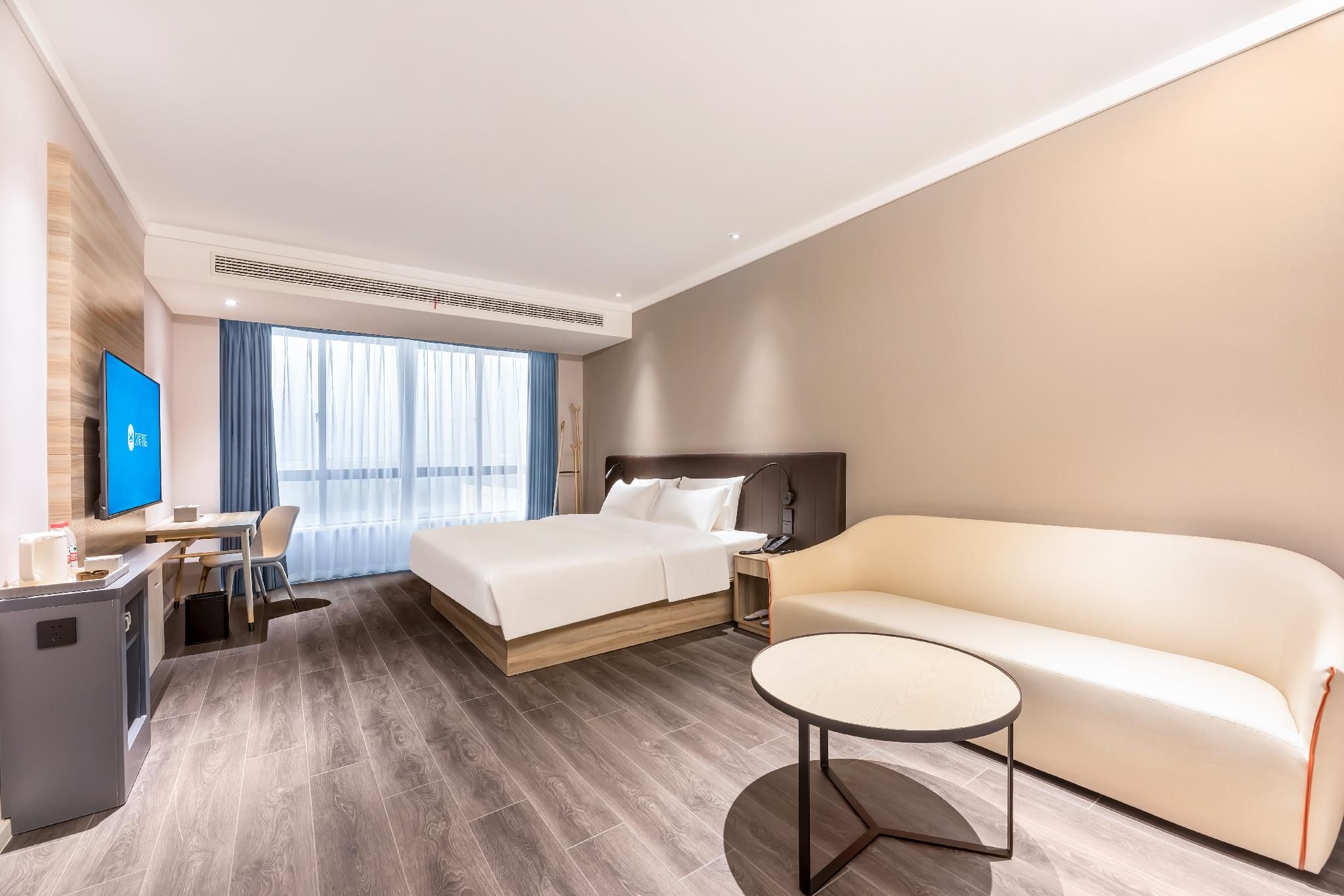Huazhu - Superior BedRoom