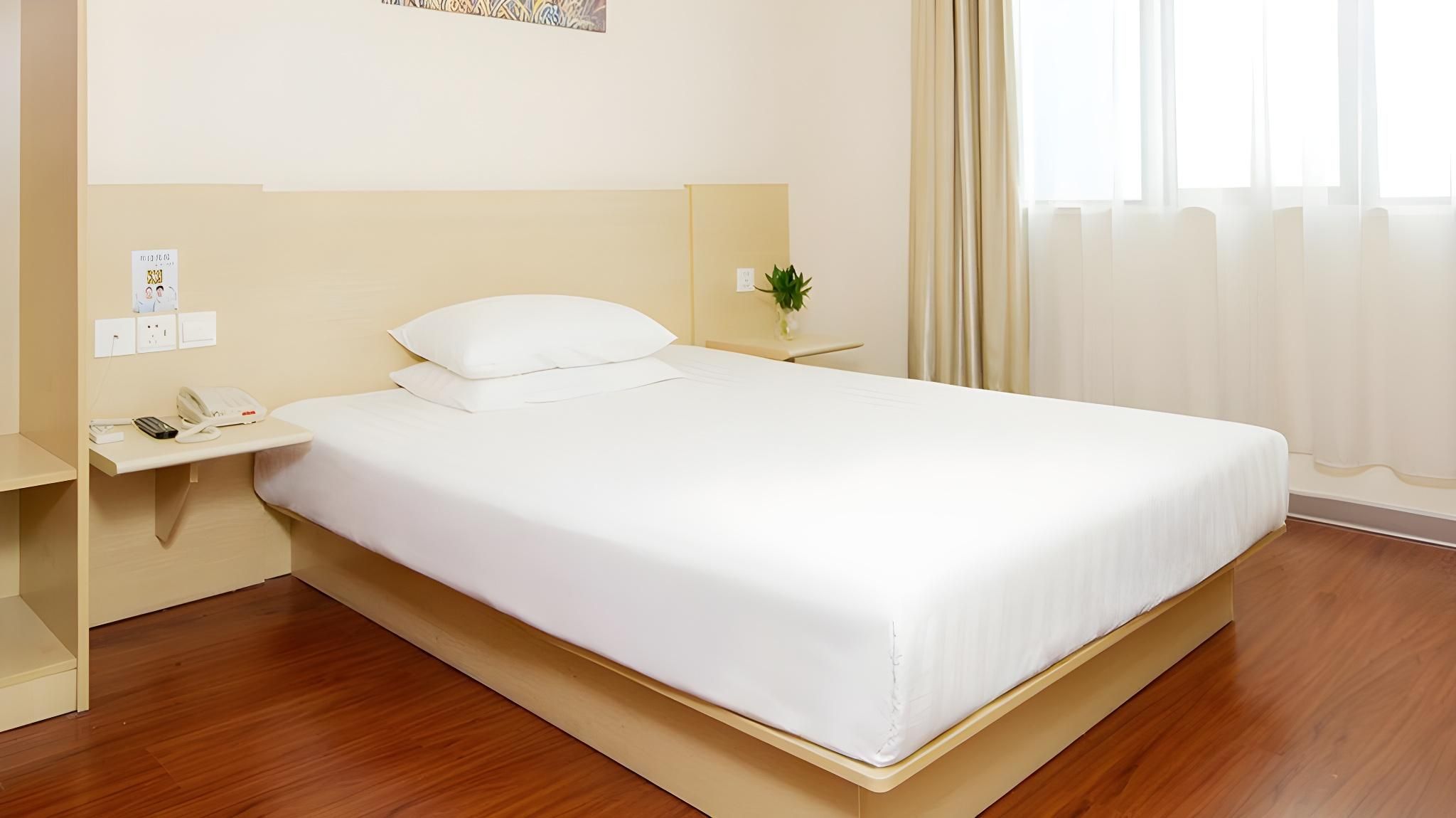 Huazhu - Superior Bed Room Xinpin