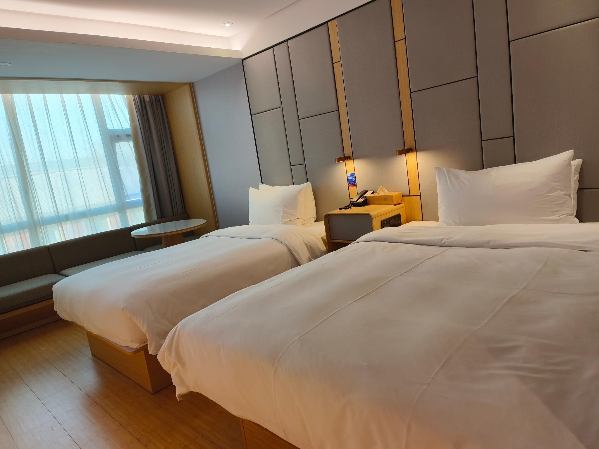 Twin Business Room
