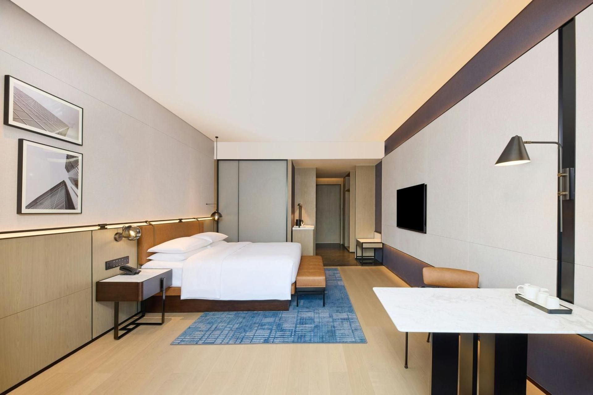 Executive King Room with City View