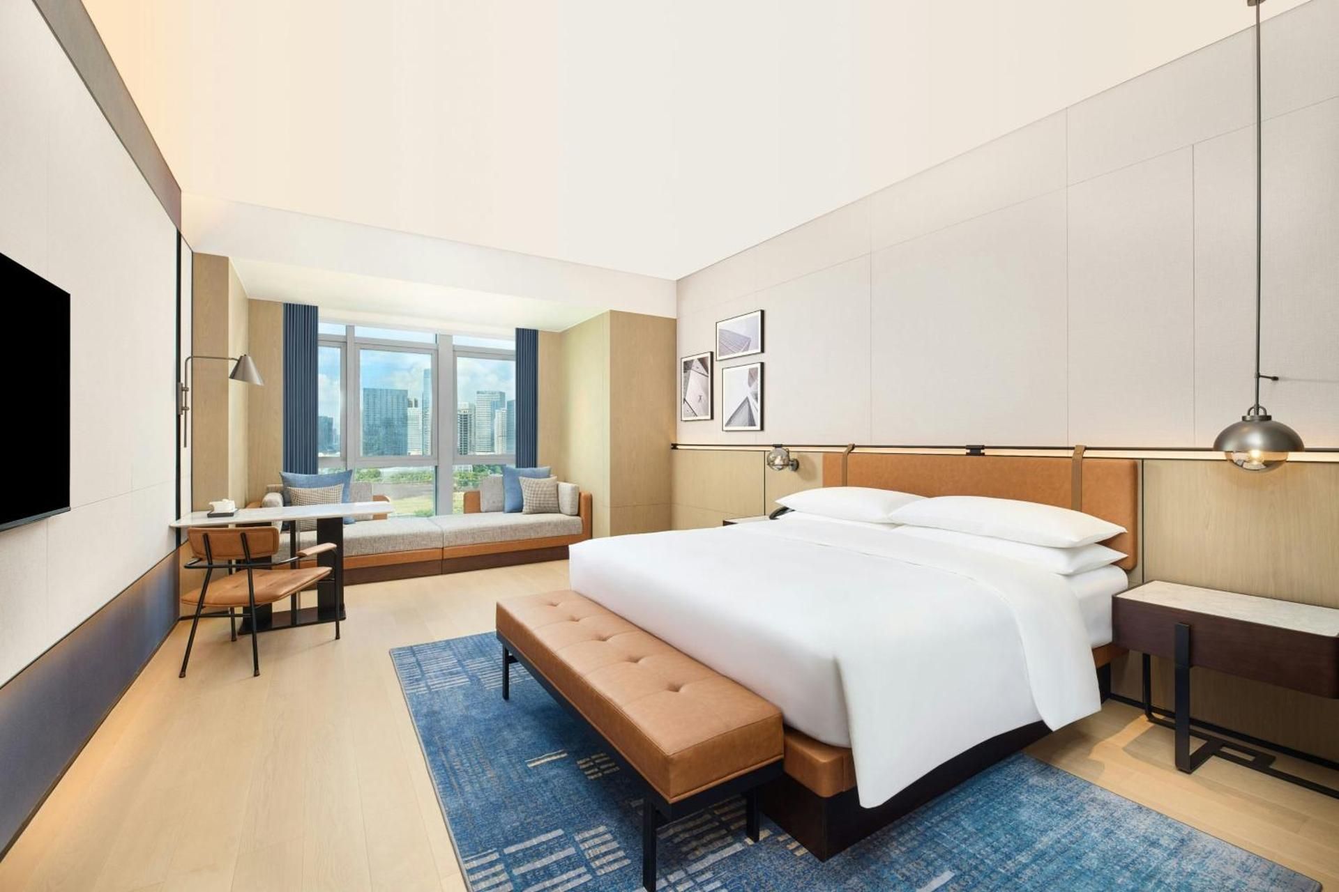 Executive King Room with City View