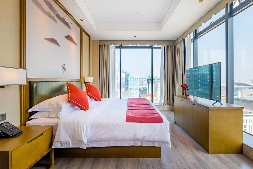 Suite with View