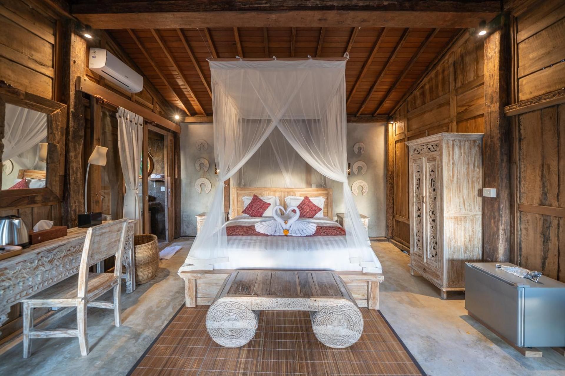 One bedroom villa with jungle view