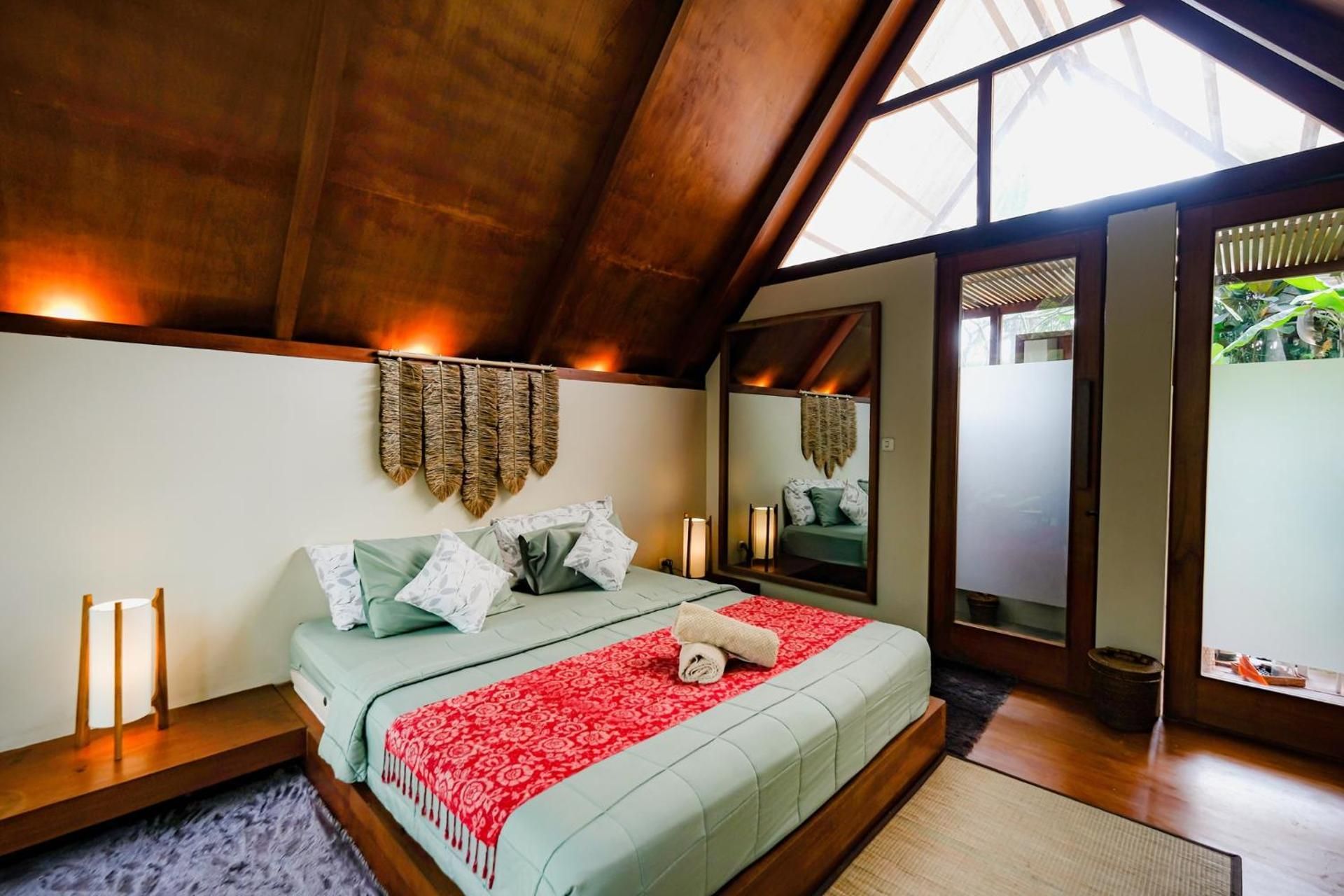 Deluxe Bungalow