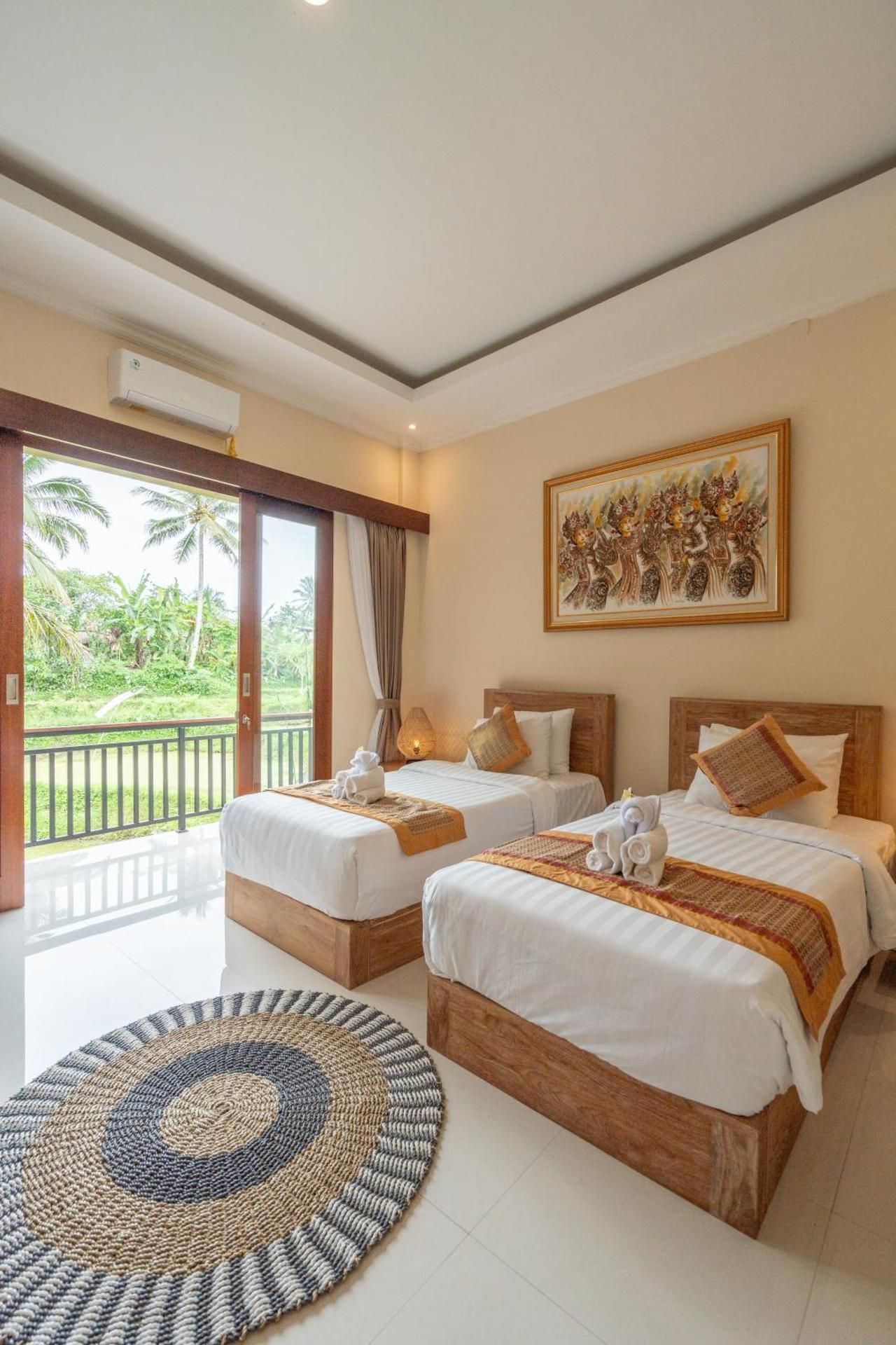 Double Room with Pool View