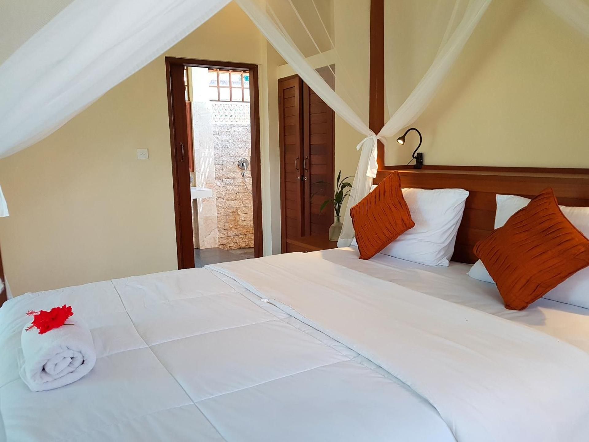 Deluxe One-Bedroom Apartment with Garden View