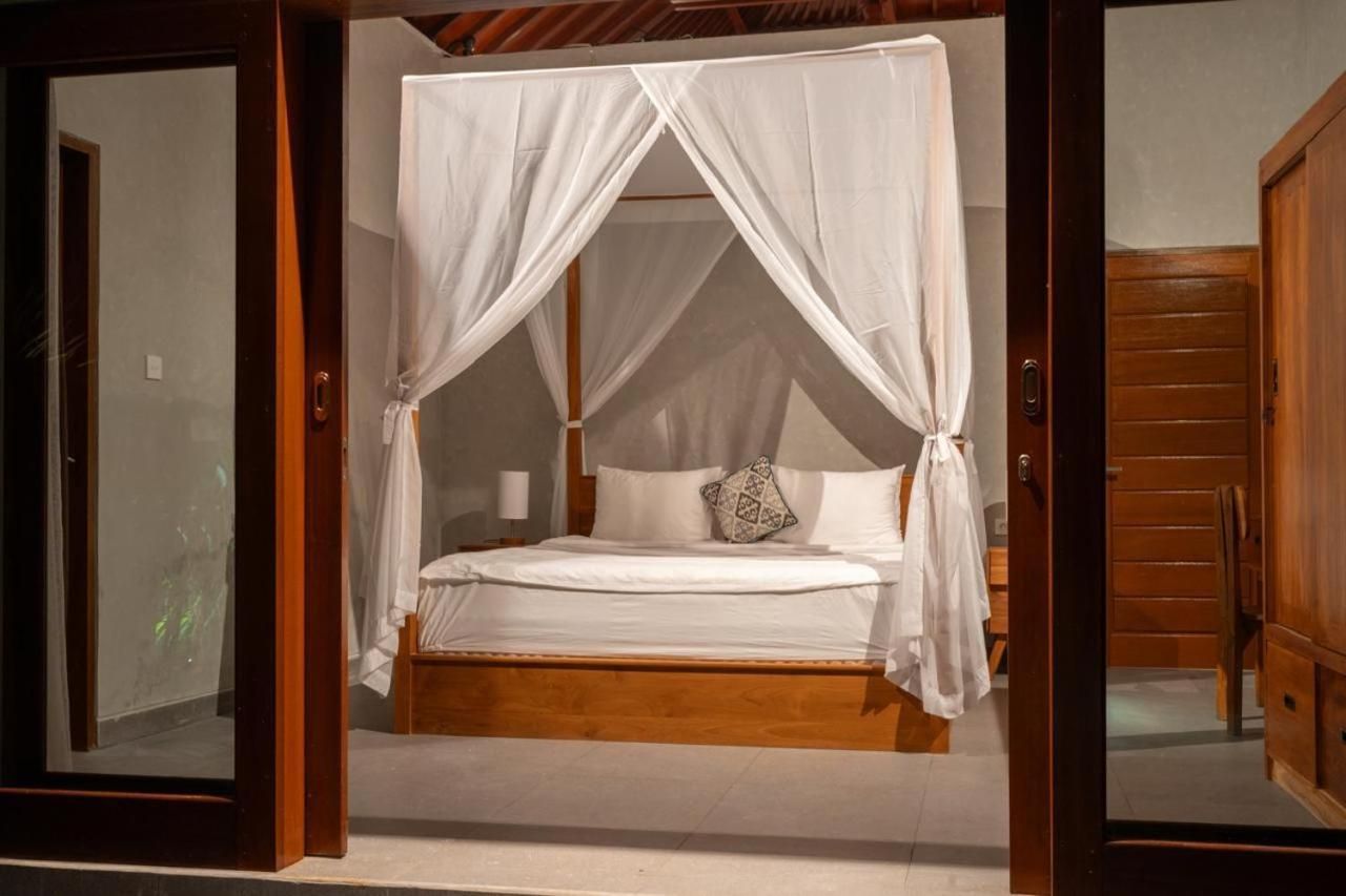 One-Bedroom Bungalow