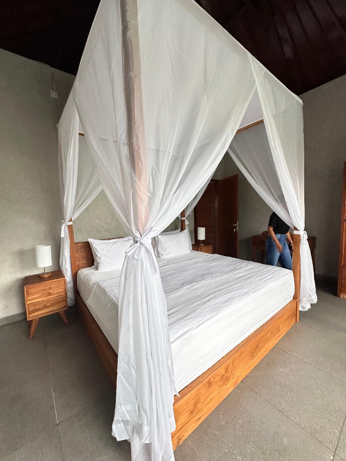 Bungalow 1 Large Double Bed