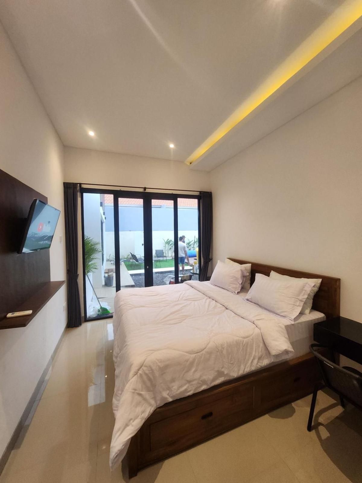 Double Room with Pool View