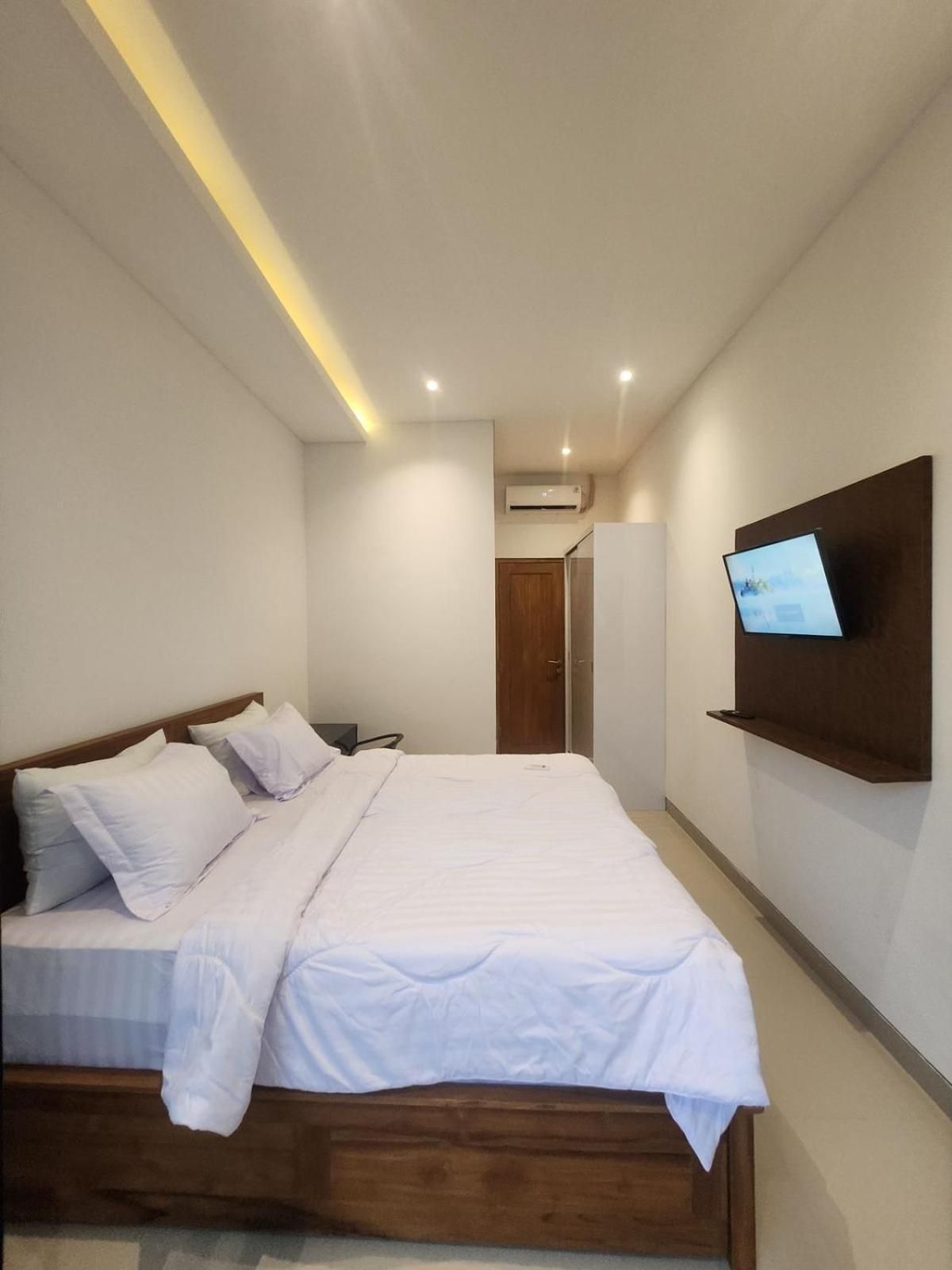 Double Room with Pool View